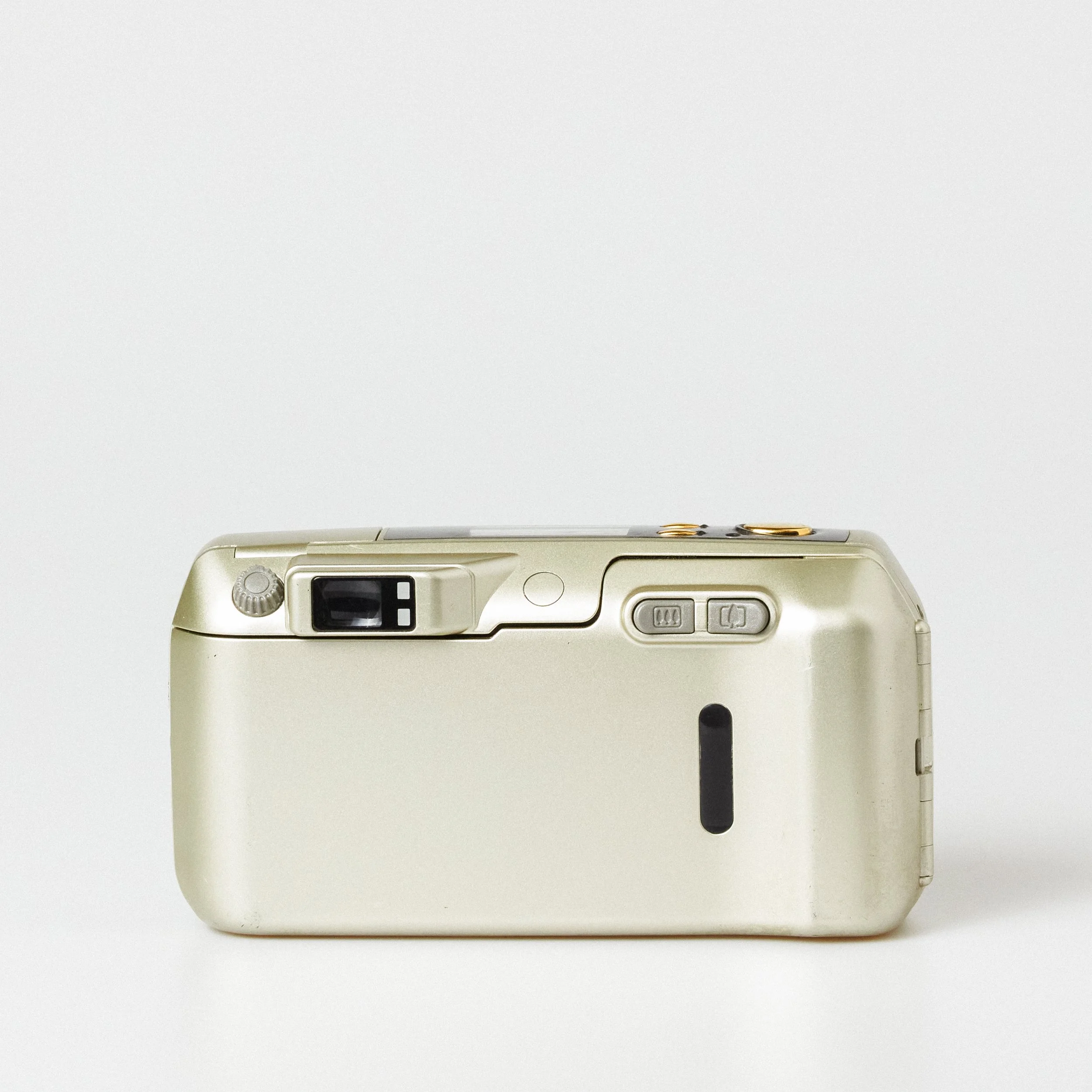 Carmencita cameras0413.jpg