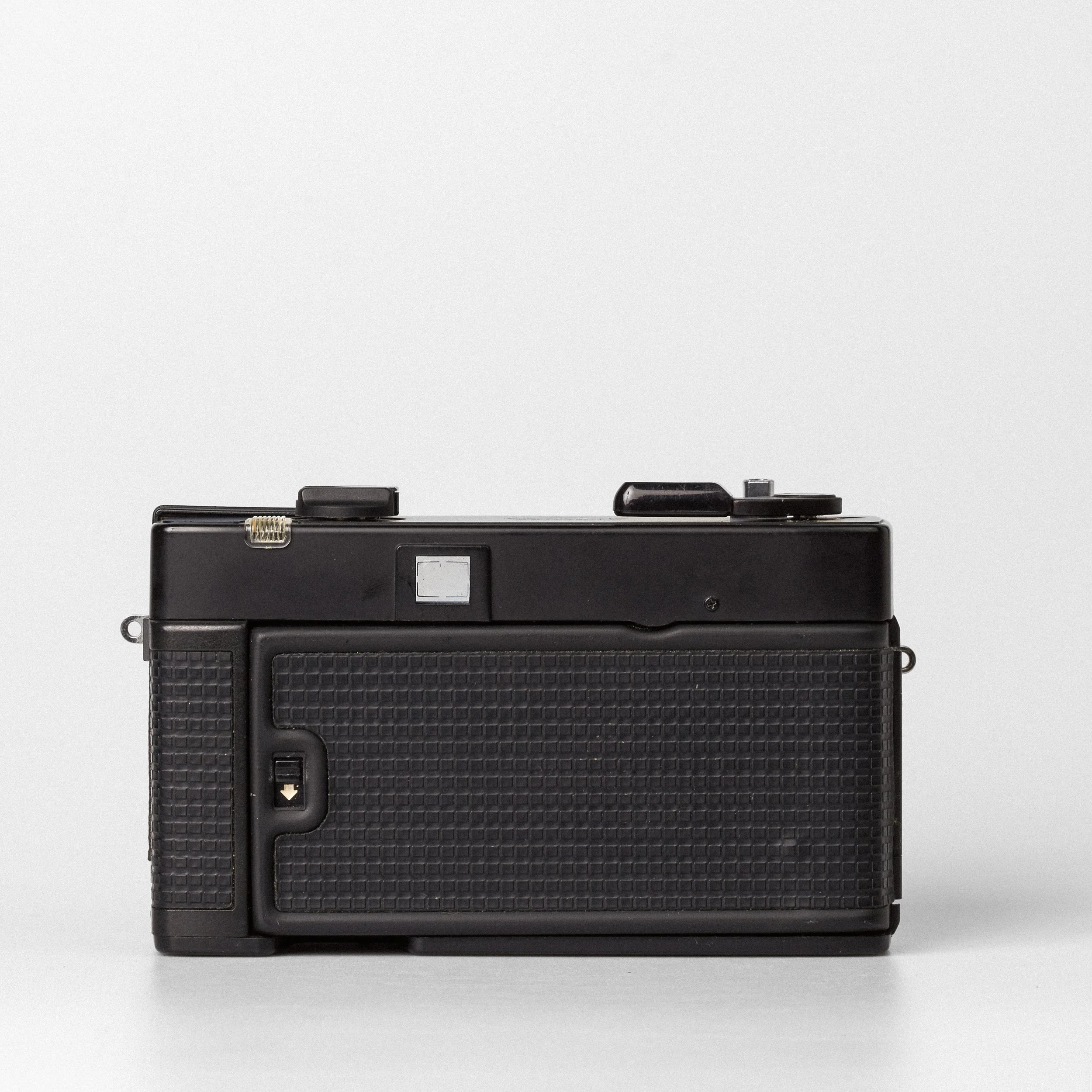 Carmencita cameras3328.jpg