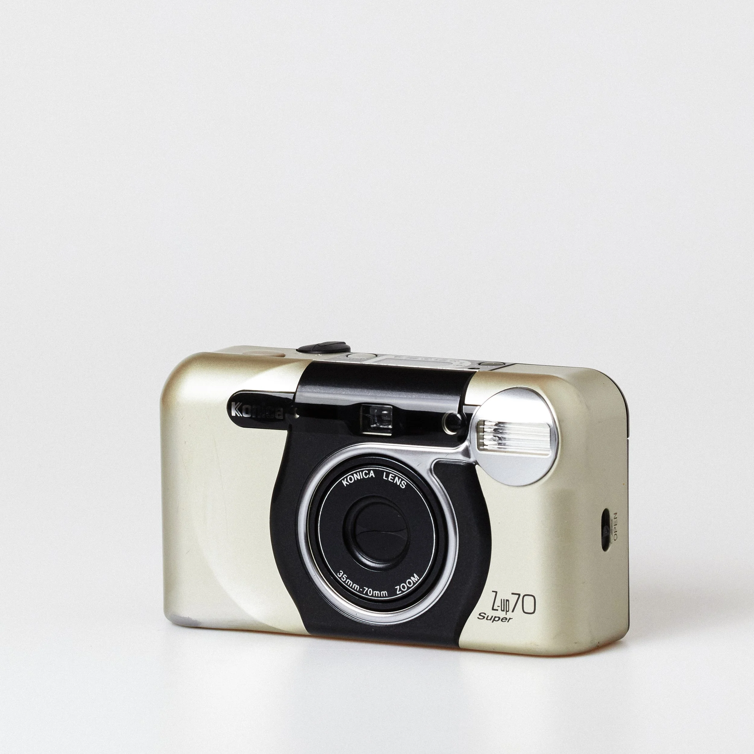 Carmencita cameras0507.jpg