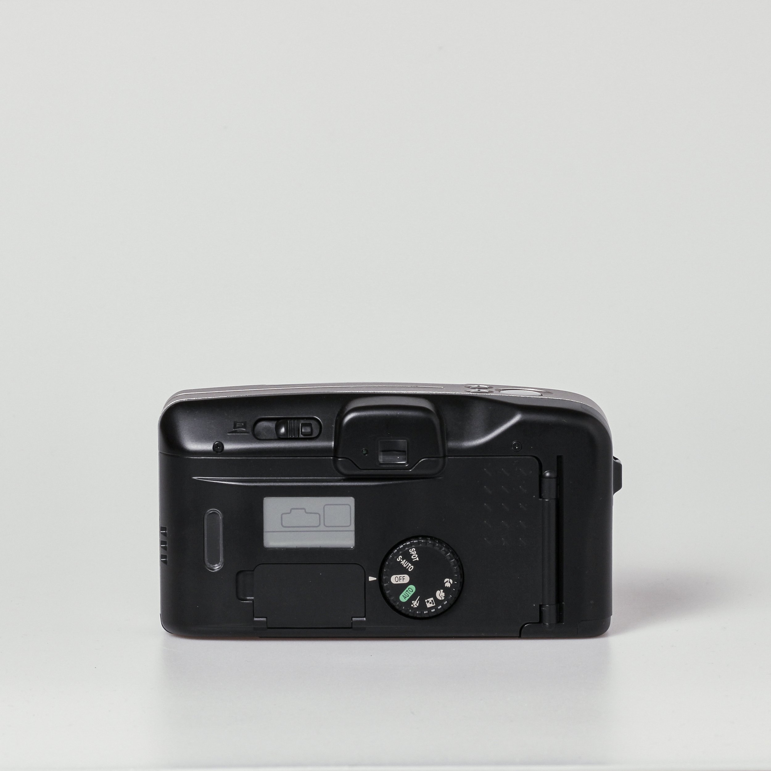 Carmencita cameras0302.jpg