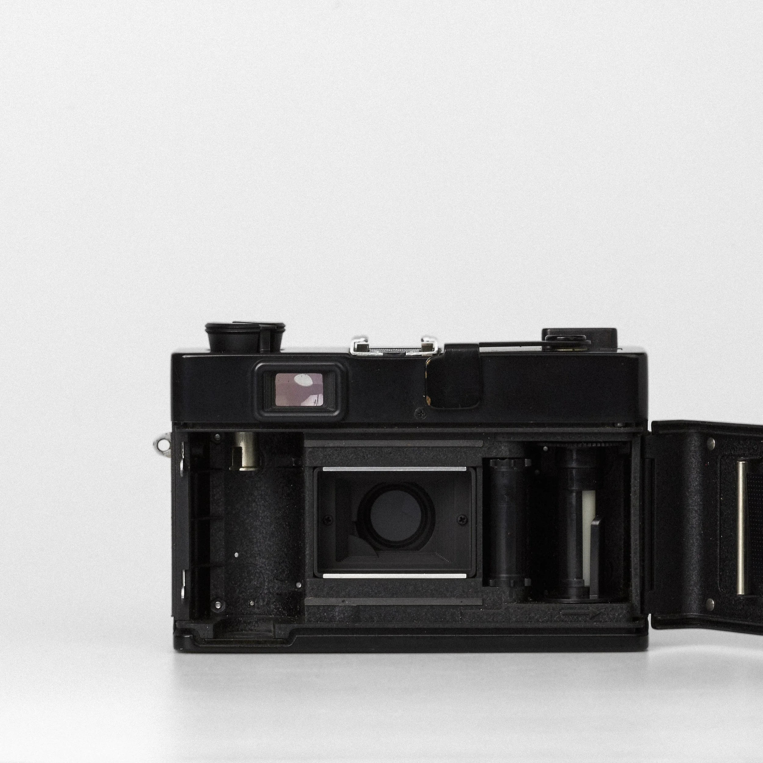 Carmencita cameras5300.jpg