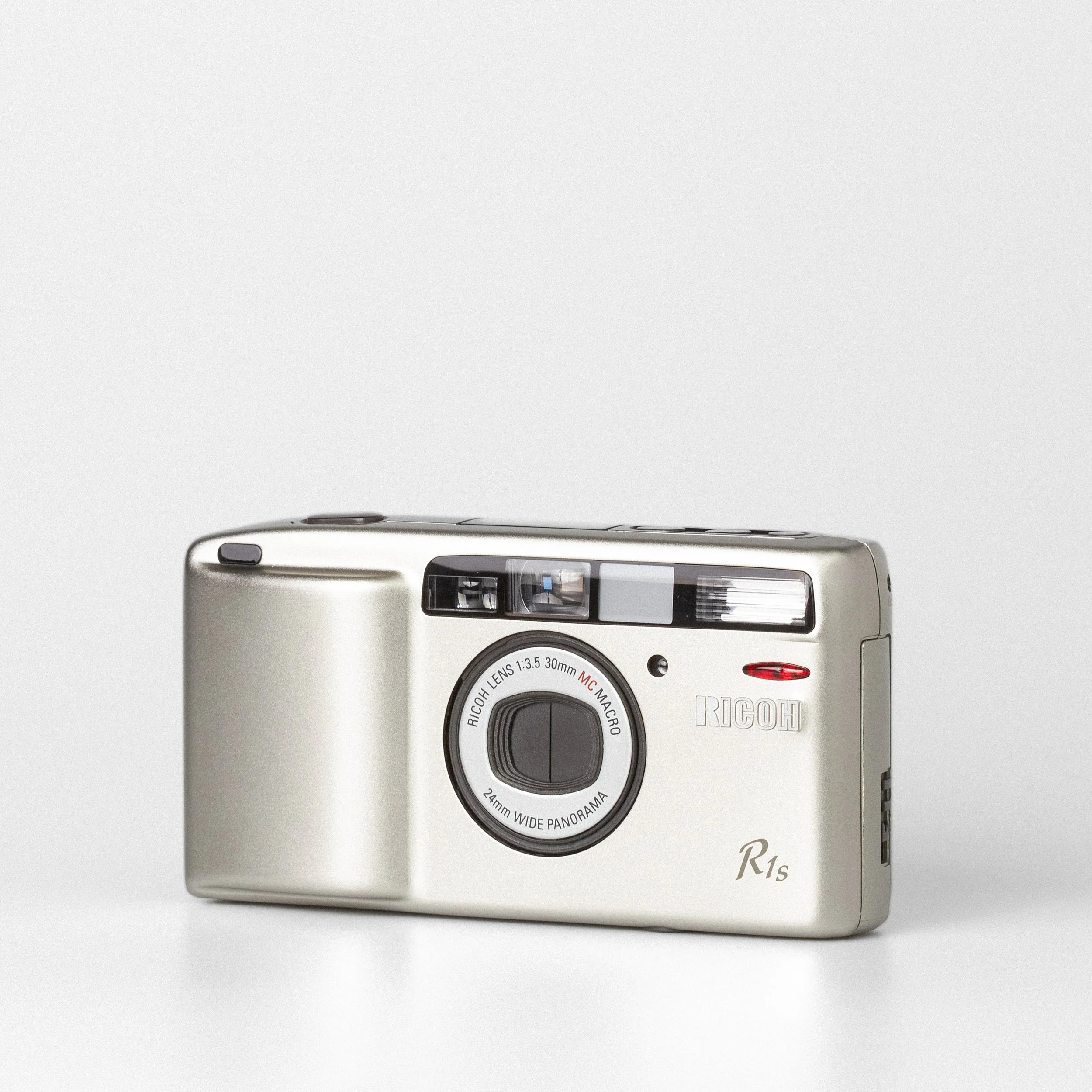 Carmencita cameras4437.jpg