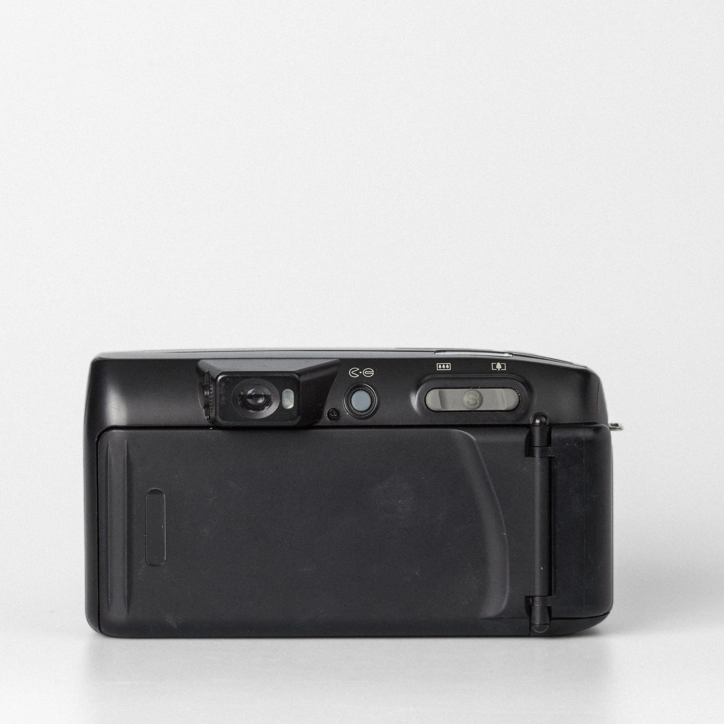 Carmencita cameras3980.jpg