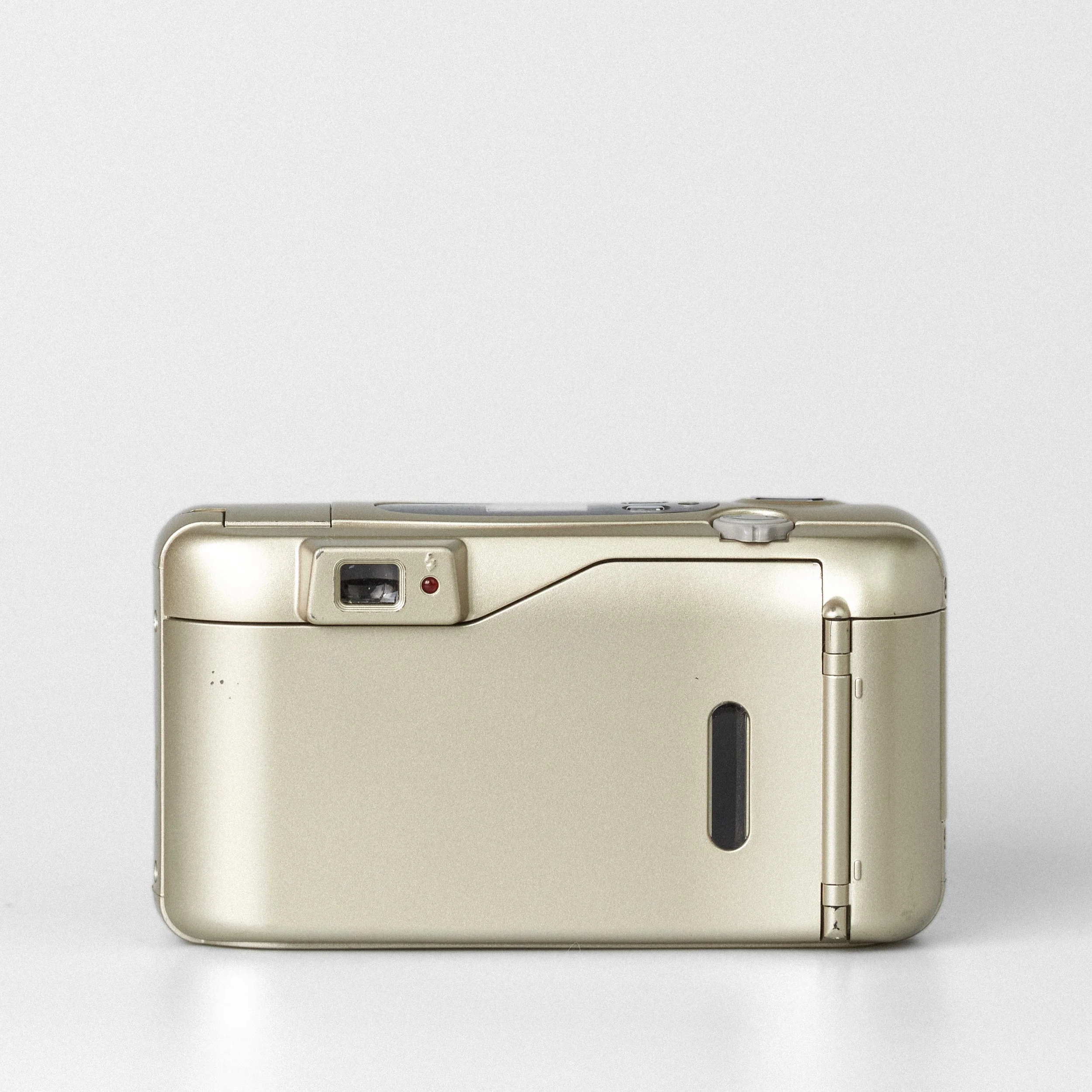 Carmencita cameras3995.jpg