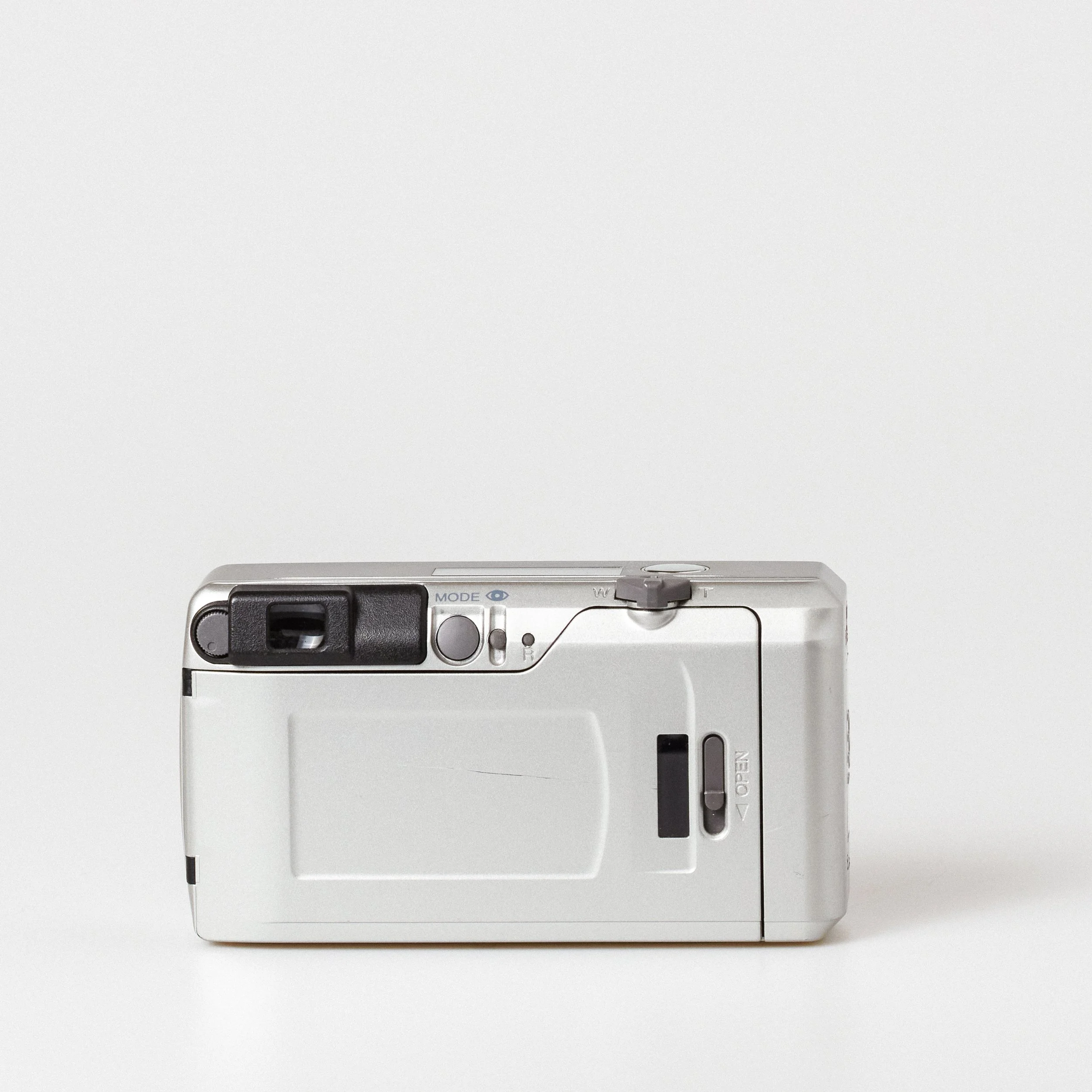 Carmencita cameras0404.jpg