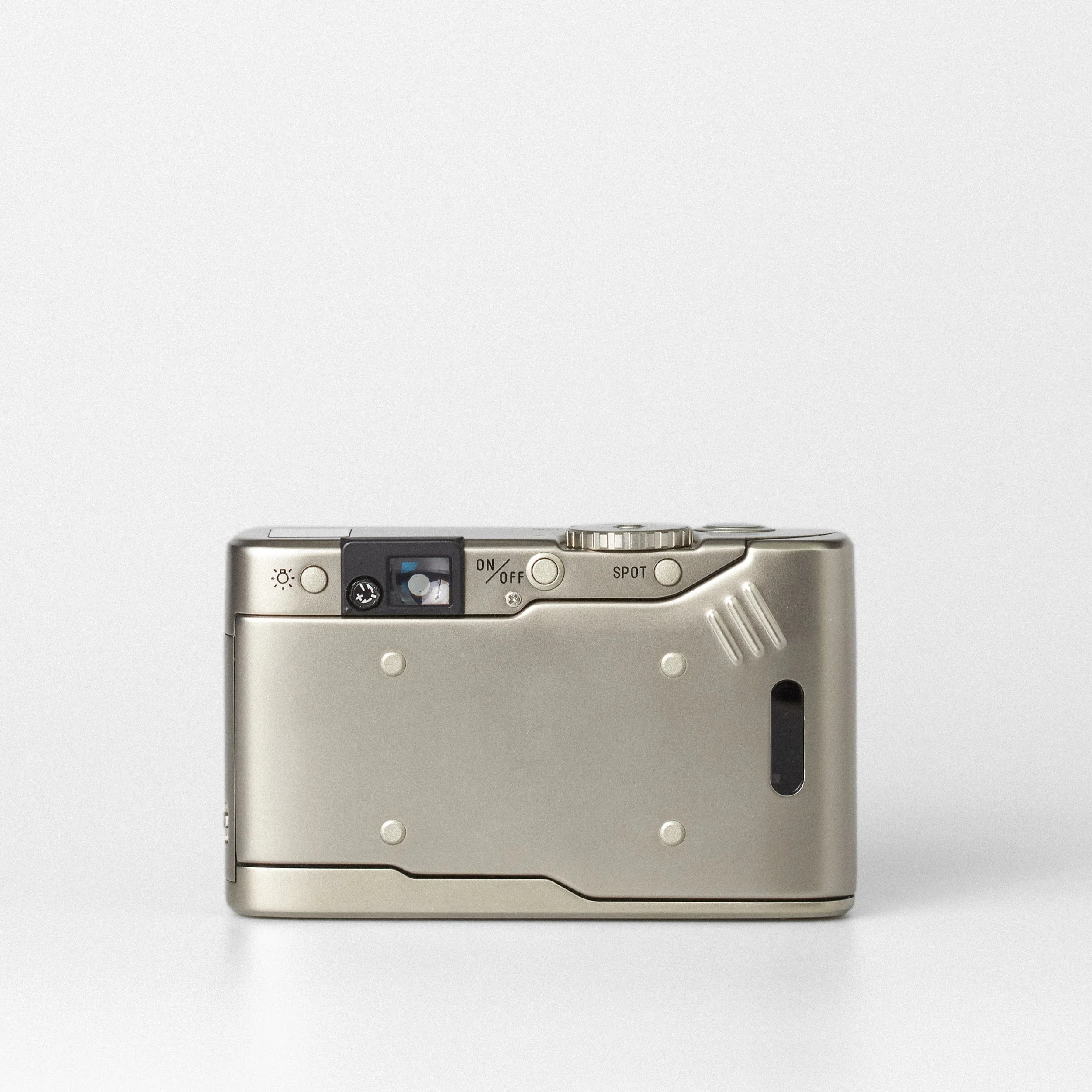 Carmencita cameras4420.jpg