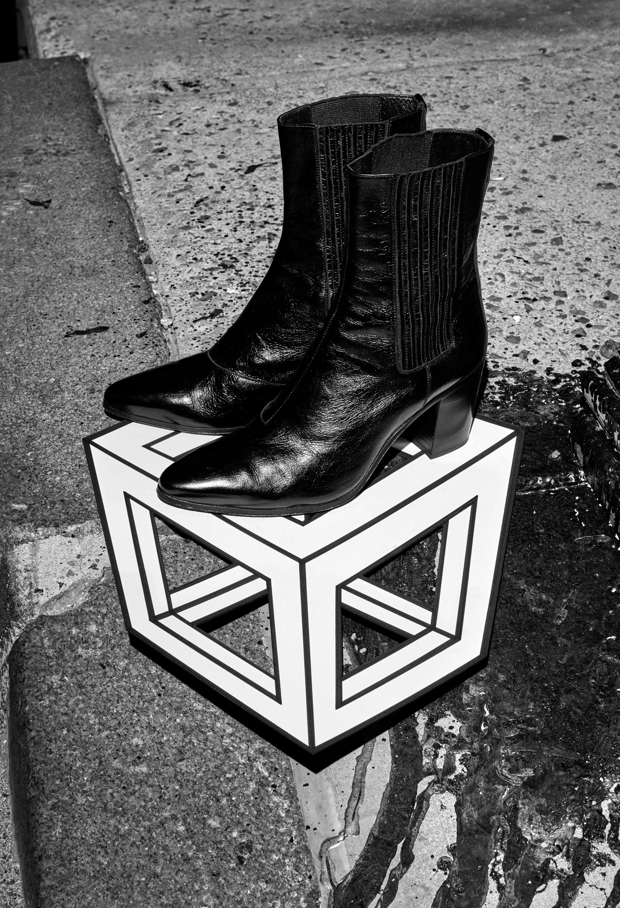 NUMERO HOMME - 10 LOCATIONS