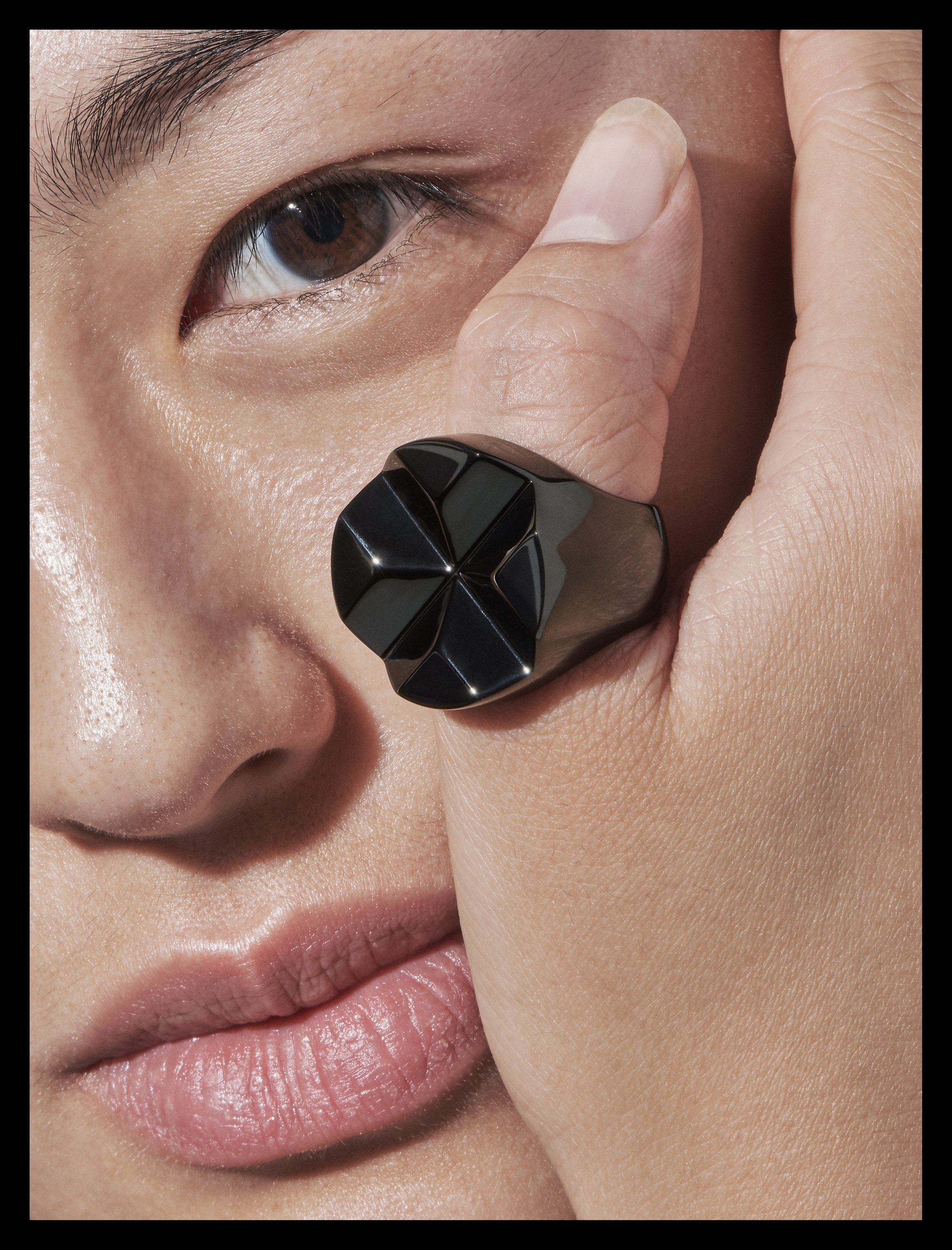 X-RING PORTRAITS