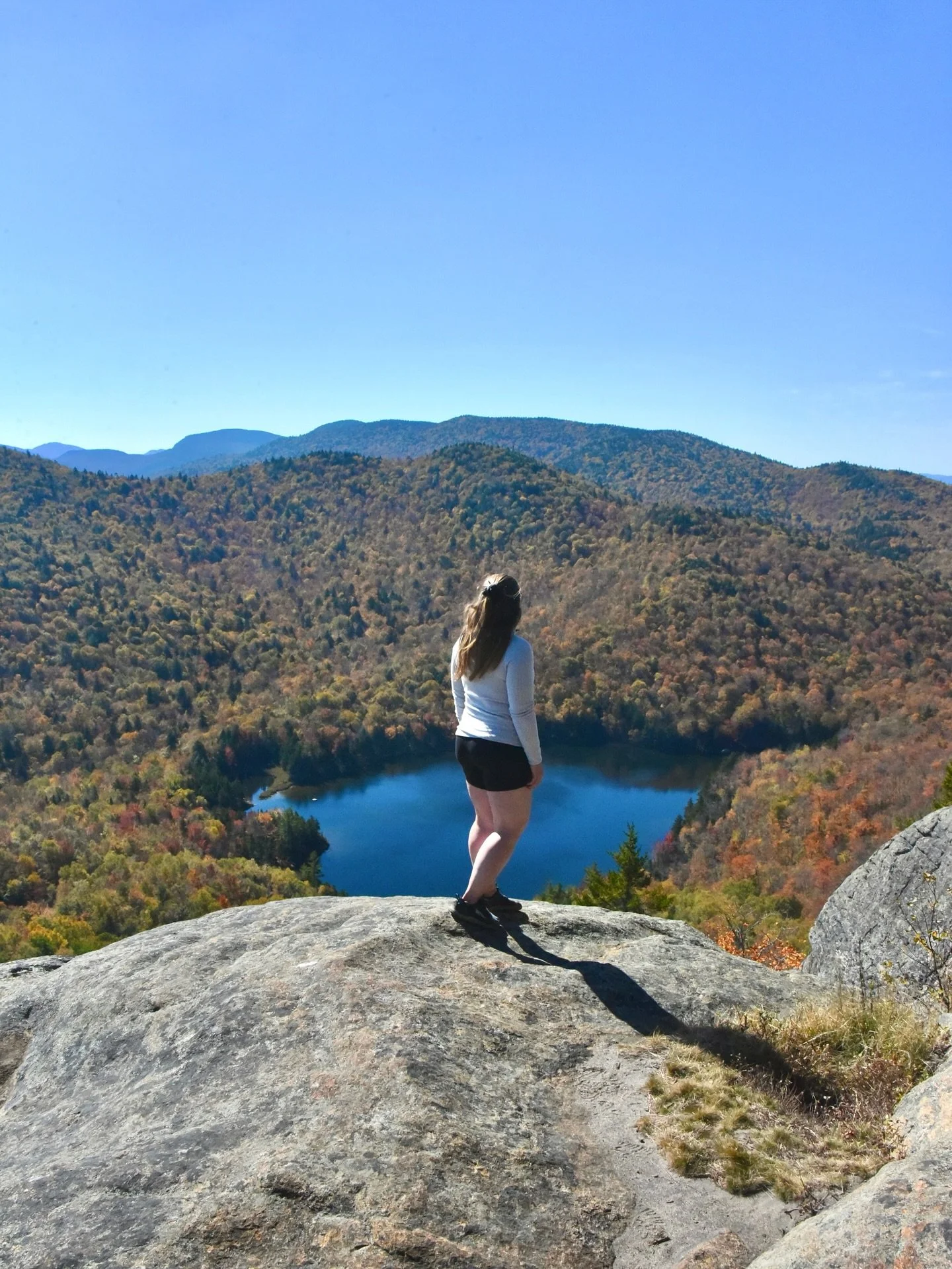 One last autumnal adventure in the Adirondacks before stick season settles in🍂🍁

The only negativity fall gets is its fleeting nature, but every September I start the color chase up north and slowly make my way back home before welcoming winter.

A