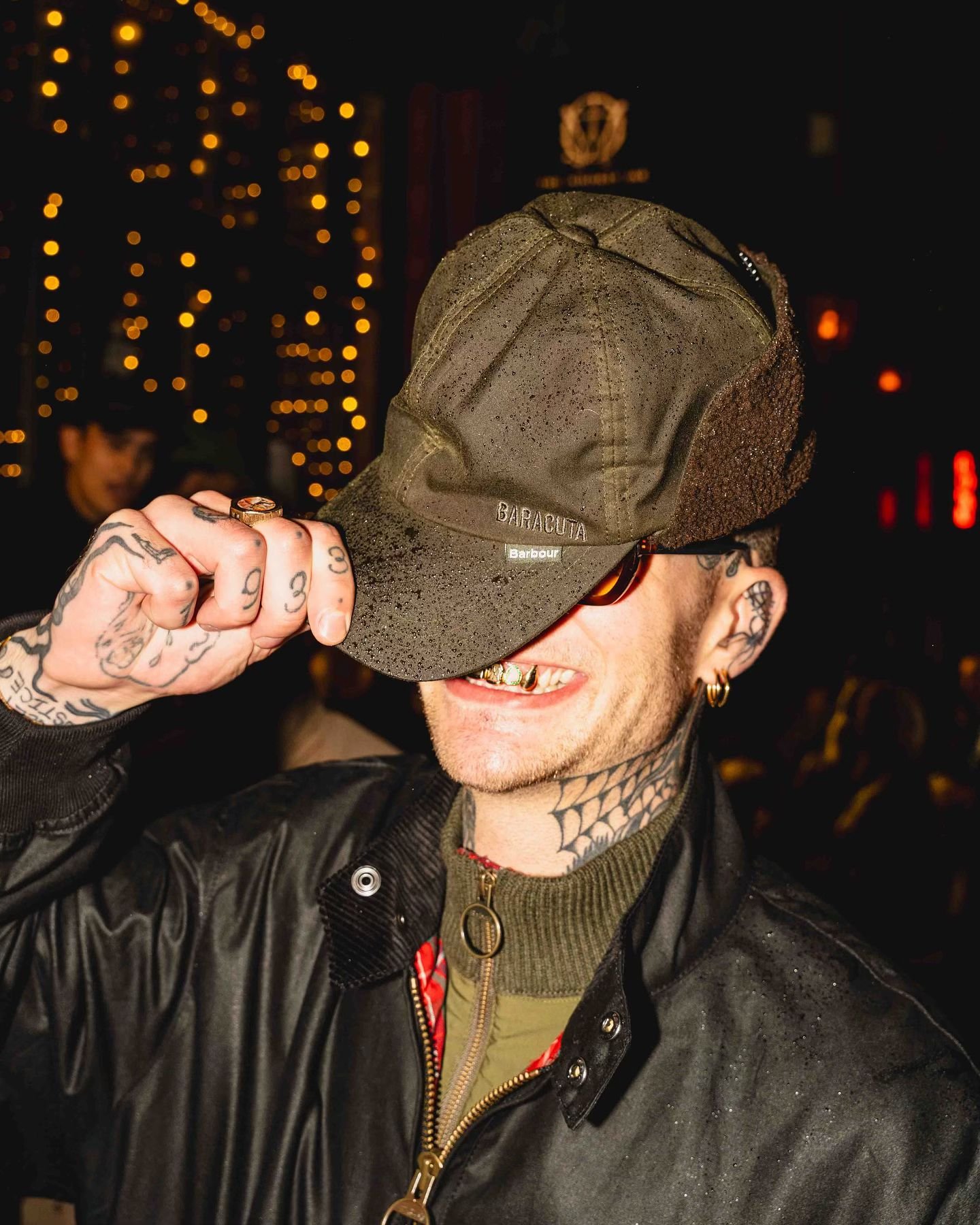 @baracuta and @barbour celebrated their second collaboration and shared northern roots at @whiskeyjarnq in Manchester last Thursday.

📸 @shaunpeckham