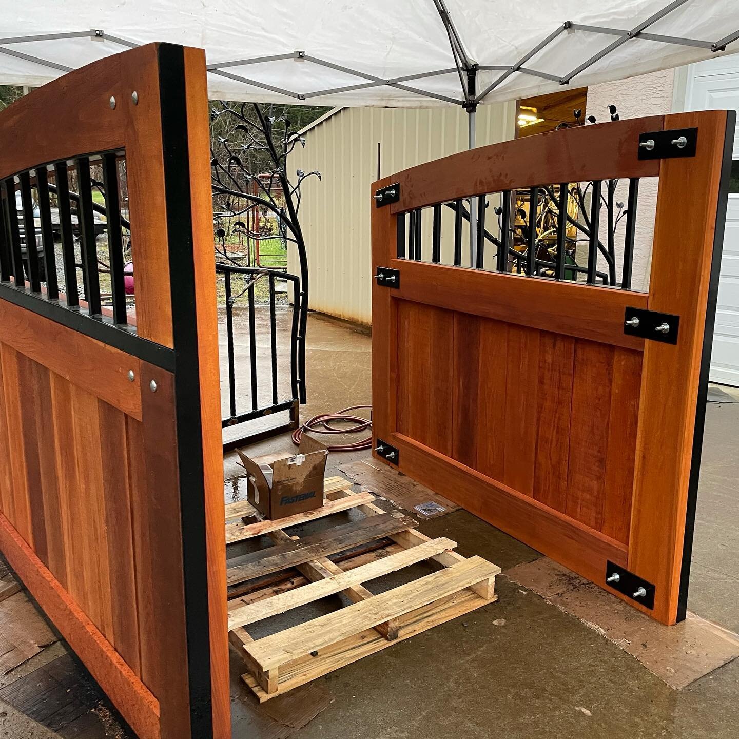 Loading up these metal core clear cedar gates for install this week!