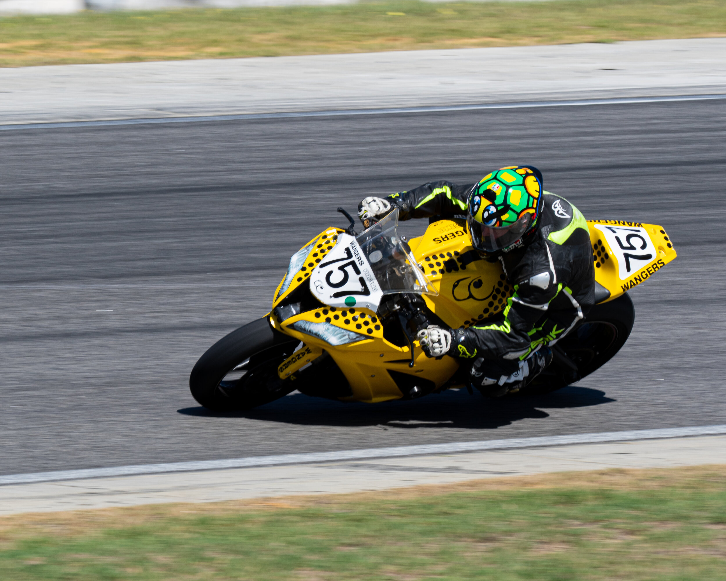 Motorbikes-7.jpg