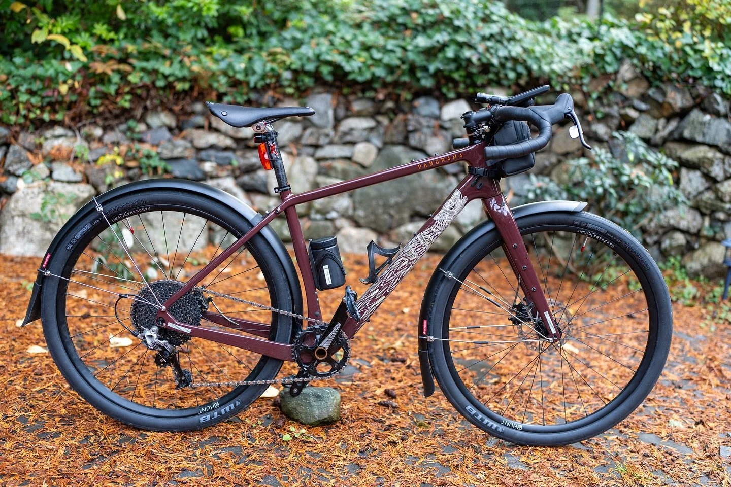 Another look at our Katahdin-inspired collab with @panoramacycles &mdash; this time in a fresh colourway. Same story in the lines, told with a new maroon tone. Inspired by terrain, built for escape, and still one of our favorites.

#CustomBikeDesign 