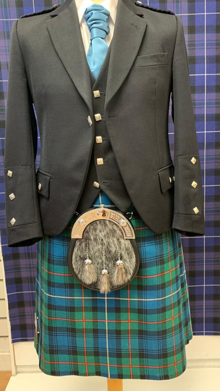 Gordon Nicolson Kiltmakers - Combining classic kilt outfit look, styling  the Black Watch tartan outfit with this wonderful high quality  craftsmanship day sporran is a YES for us 😍 Sporran by  @mackenzieleatheredinburgh
