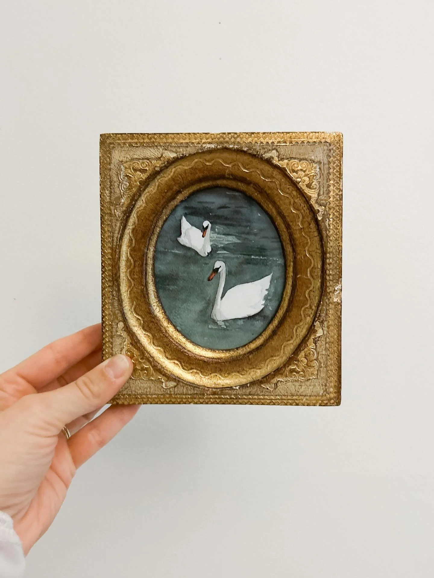 Print sale alert! ✨ To have a little celebration of a wonderful and full year and show my thanks, I am offering 15% ALL prints in my shop through Monday with the code VERYMERRY15! This is a great time to scoop up artwork for a gallery wall you&rsquo;