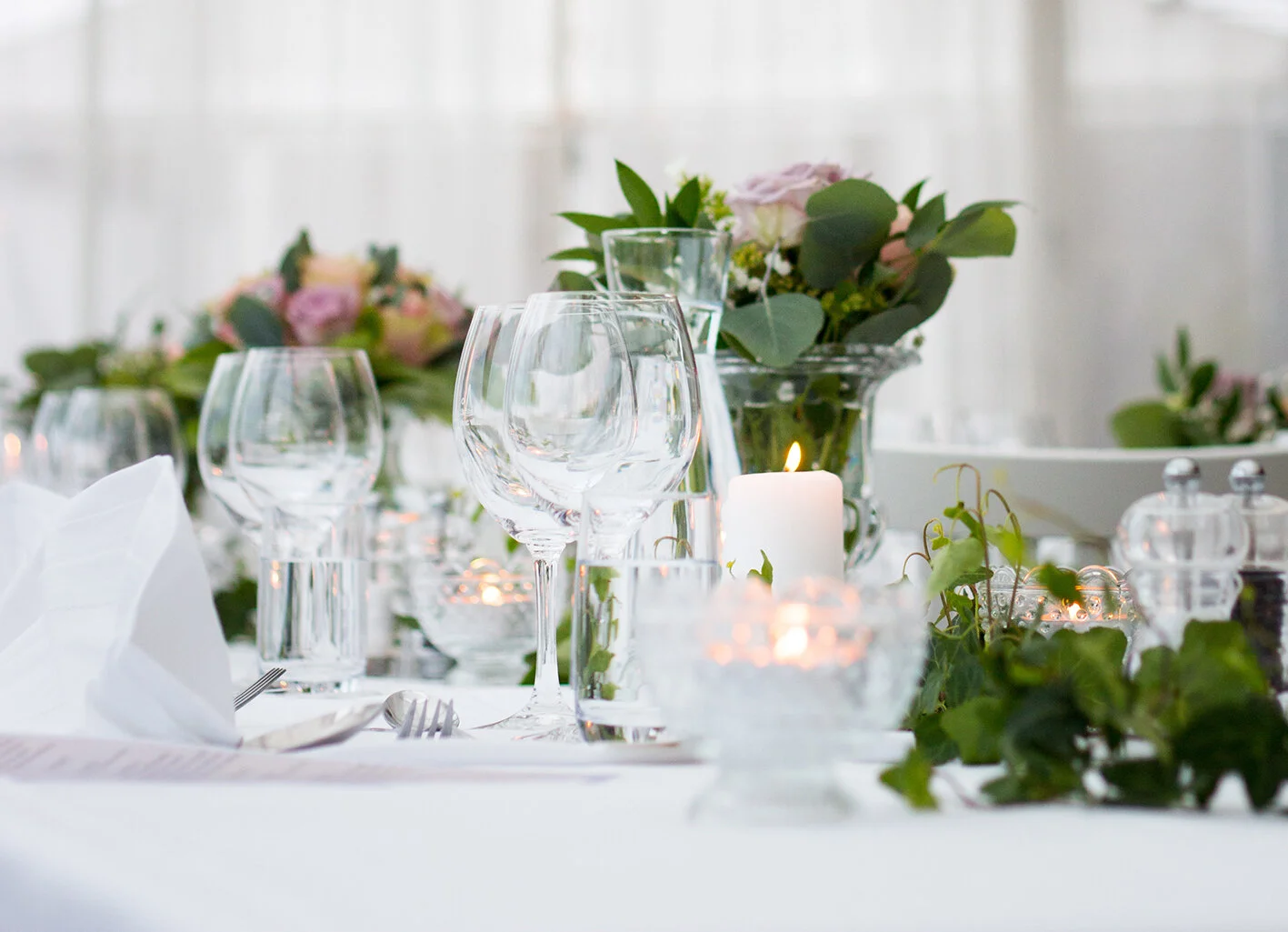 evelina-friman-hw_sKmjb0ns-unsplash-small.jpg