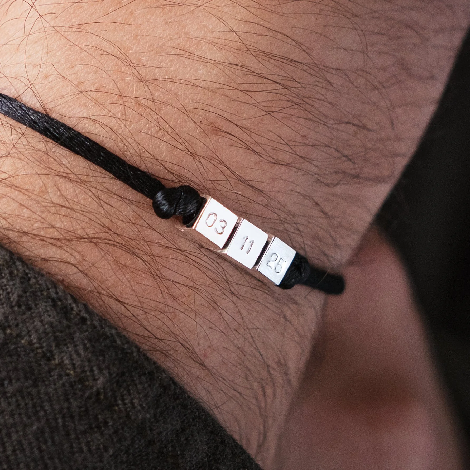 Mens Cube Bead Bracelet 2.jpg