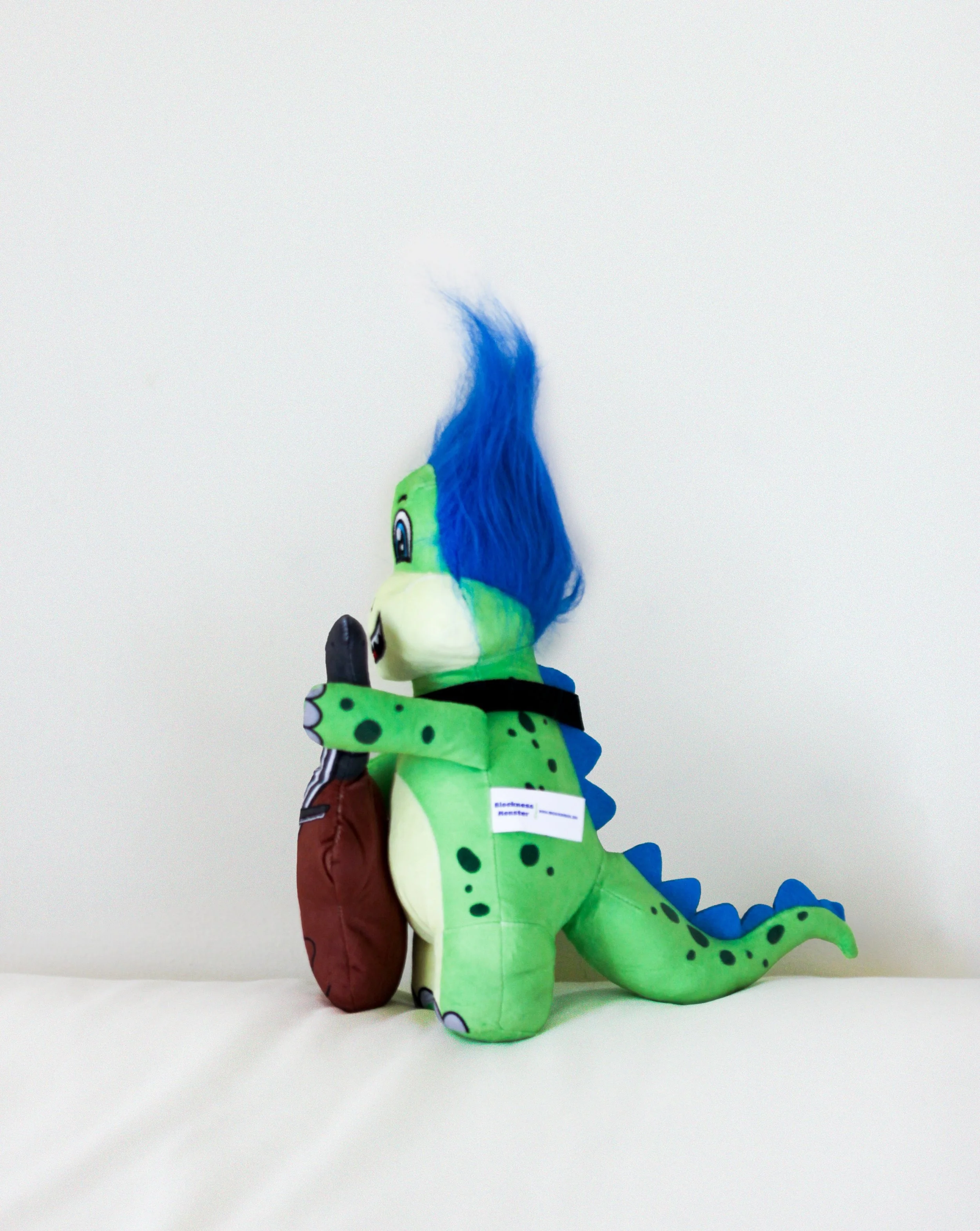 blockness monster - cello-playing plushy