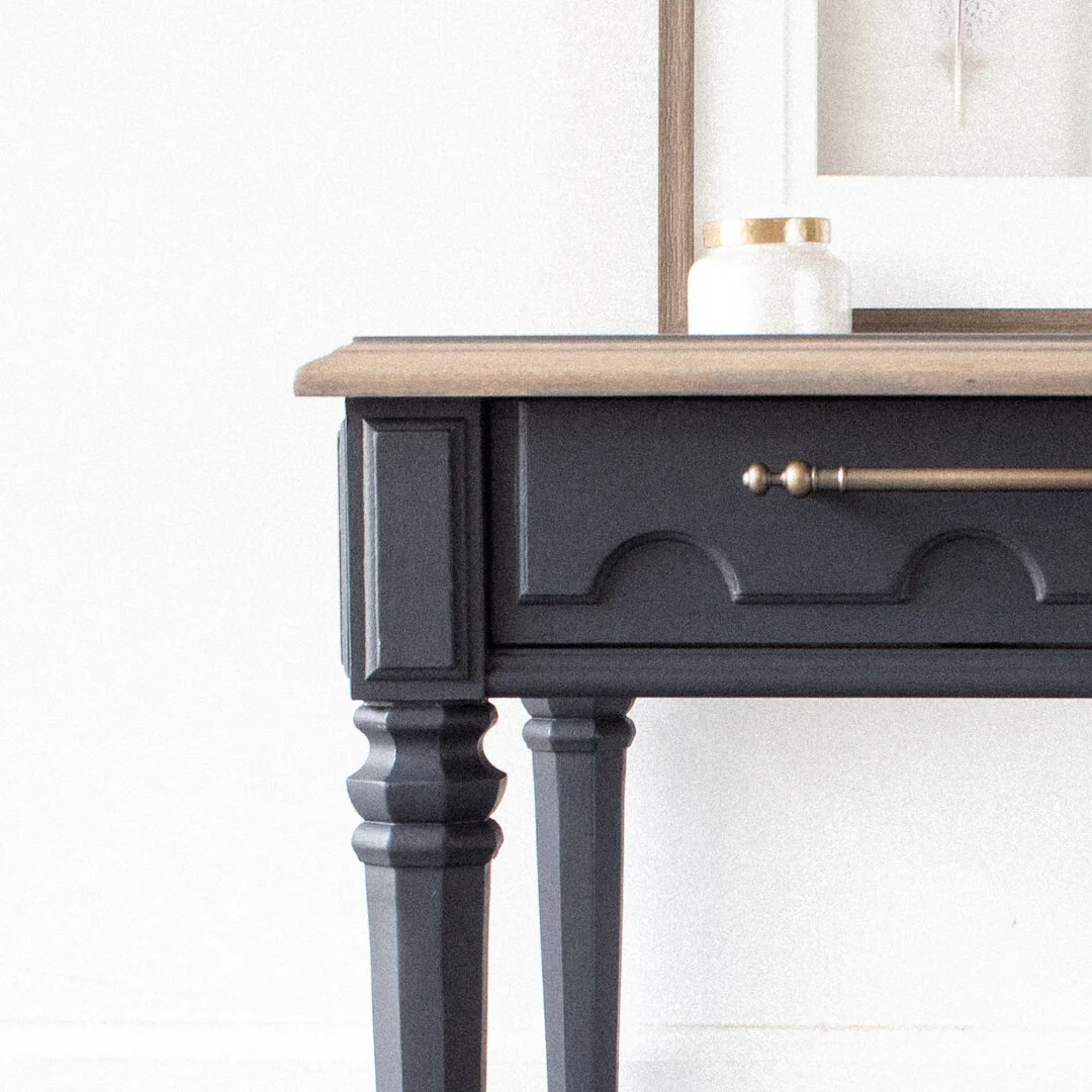 nightstand close up.jpg