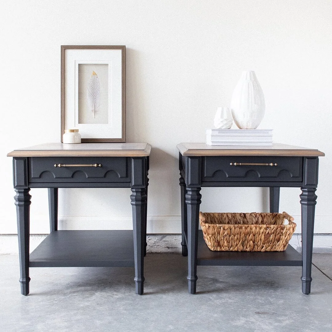From Mid Century to Modern

Swipe for before 👉🏻. These vintage Drexel end tables got an updated makeover with @fusionmineralpaint Ash on the base and @countrychicpaint Slate glaze as a stain on the tops. 

#upcycle #upcycledfurniture #upcycling #en