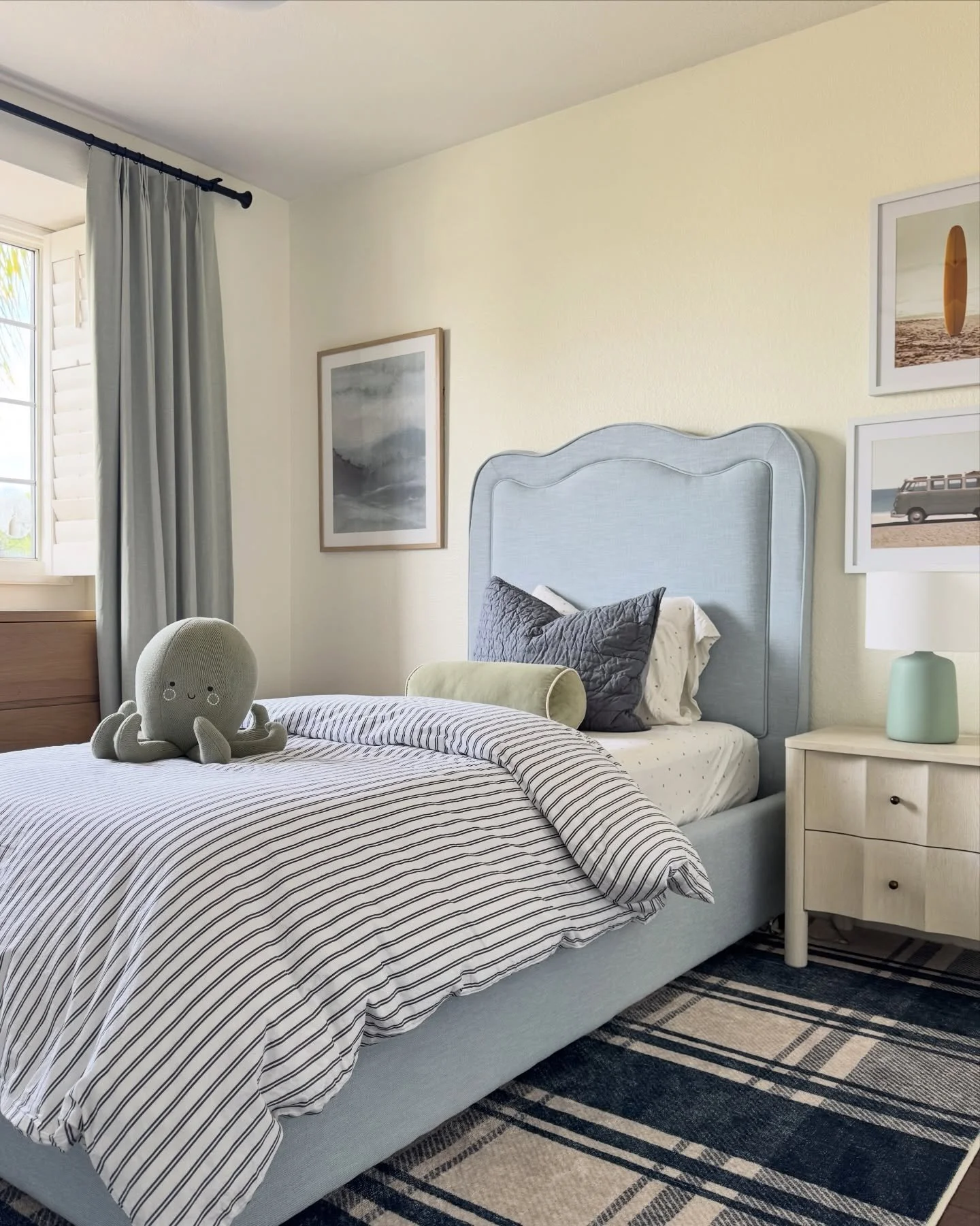 Crib transition ✅ Now onto potty training&hellip;

A before and after of Archer&rsquo;s room, and a special shoutout to Aunt Traci who kept Ben&rsquo;s cowboy boots for 35 years🥹 They&rsquo;re one of the details of this space that brings me joy ever