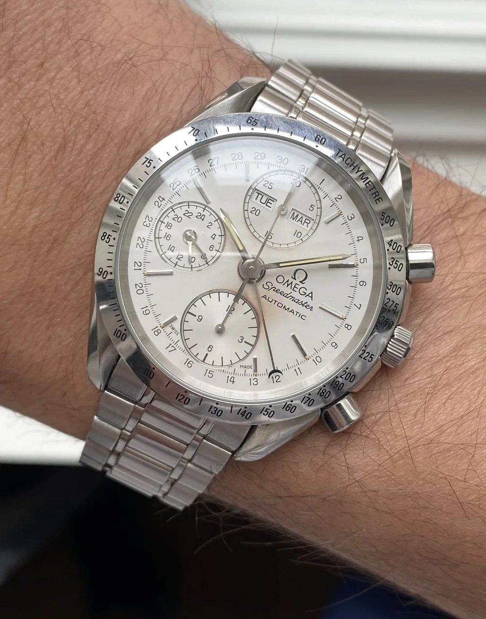omega speedmaster day date white dial