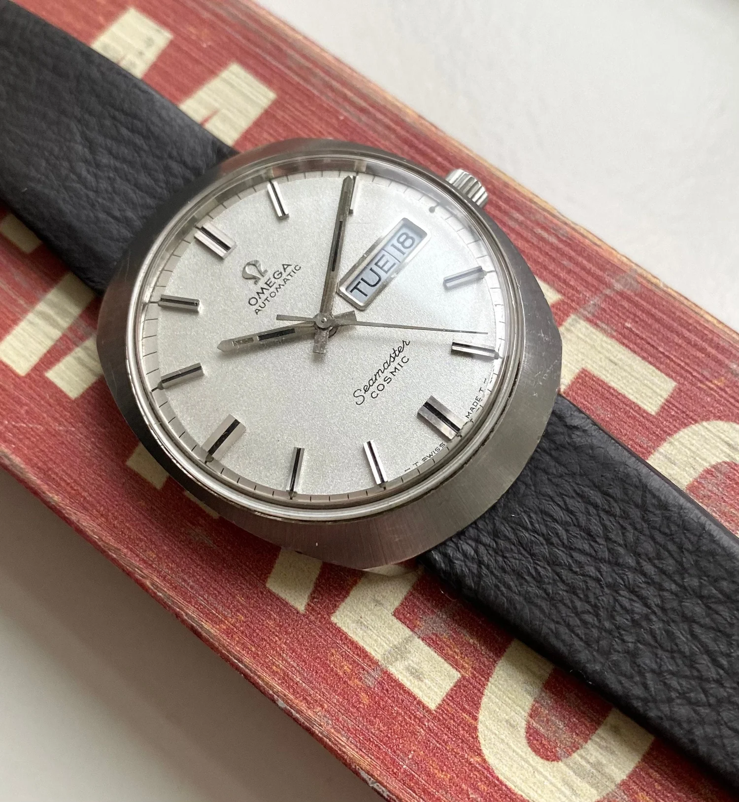 omega seamaster cosmic date