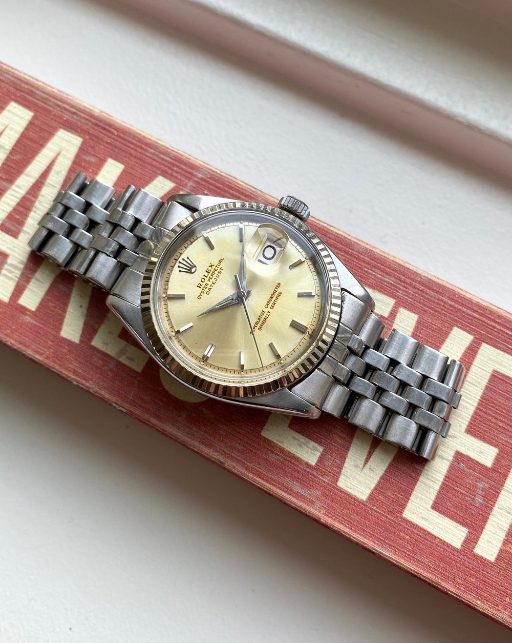 Vintage Rolex Datejust 60s Automatic Silver Patina Dial w/ Bracelet Watch — Vintage Watches