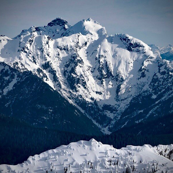 Mt Pilchuck lookout to Three Fingers.