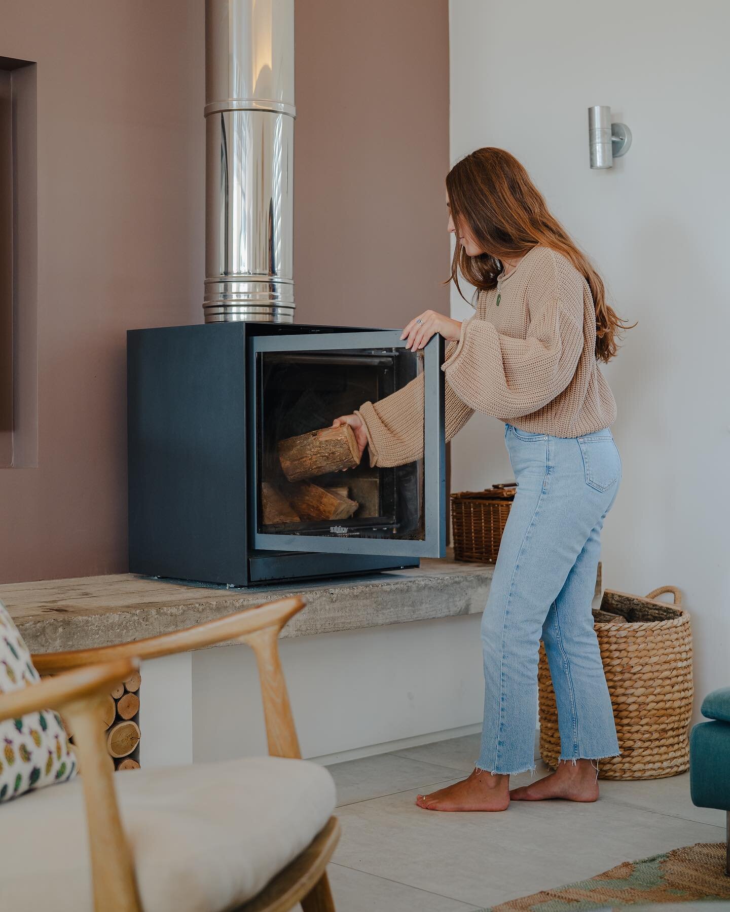 This October half term looks set to be made for cosy fires, coastal walks, surfing with @swscornwall - and plenty of sweet treats from @electricbakery &hellip; 

#thepinkhousebude #halftermholiday #cornwall #bude 
#aspectholidays