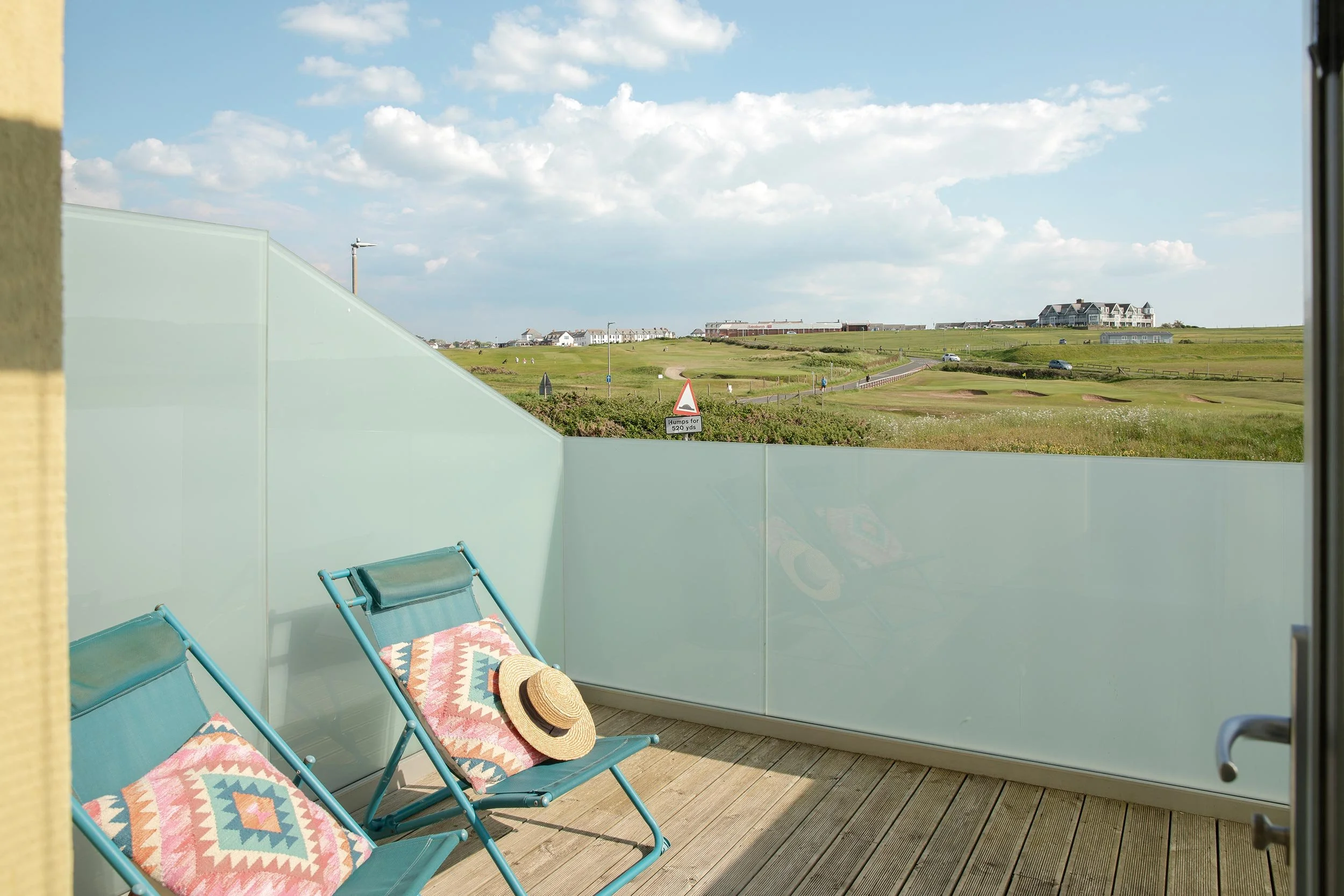 PH20250514_Aspect_Bude_Pink House (35 of 57).jpg