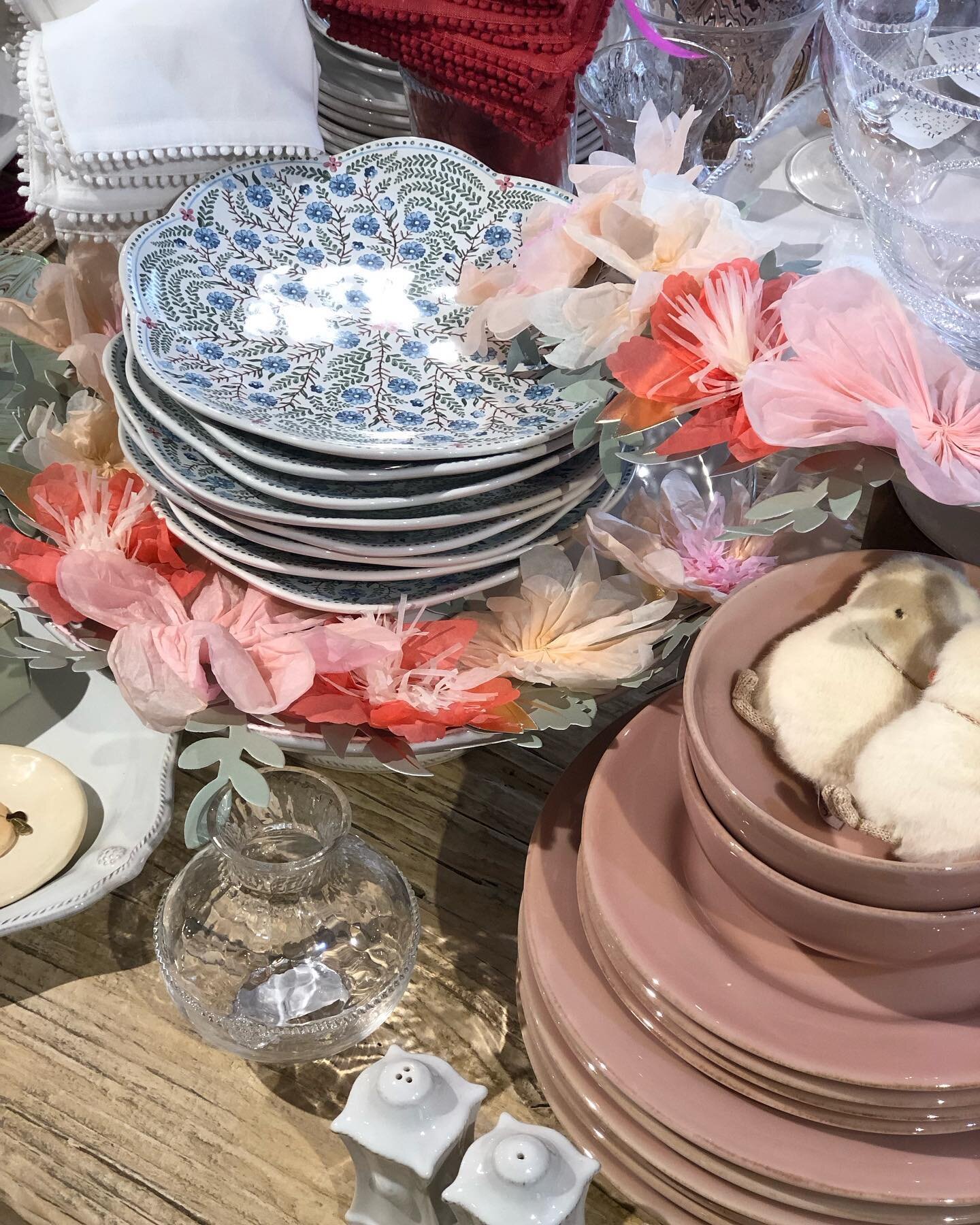 Pretty Spring tabletop for Easter and beyond🌷

@shopwendyfoster