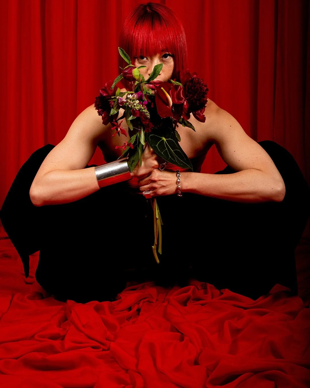 🌘 gratitude / rest 

&hellip; while channeling our intuition 

✨

L&Uacute;SEEN &bull; լուսին 🌕 
(moon in Armenian)

photographer / creative director / set design: @hasalexandra_
martial artist / model: @ohitsjackieho 
floral design &amp; prop styl