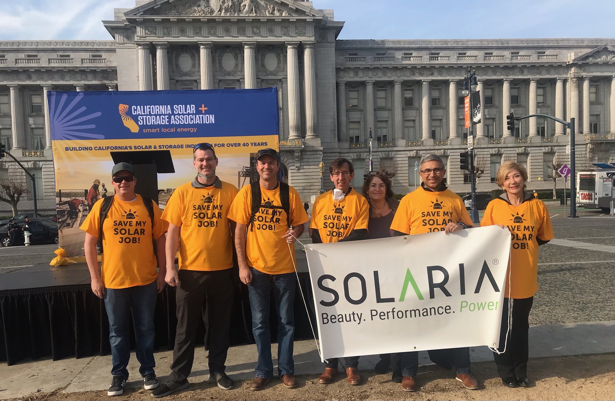  Solaria strong in San Francisco (L to R): Chris Kissinger, Patrick Lynch, Aaron Hesterman, Tom Thompson, Susan DeVico, Vikas Desai, Stri Zulch, Howard Wenger 