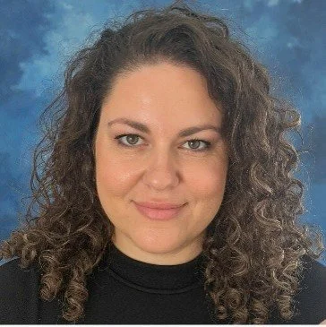 amanda black headshot.jpg