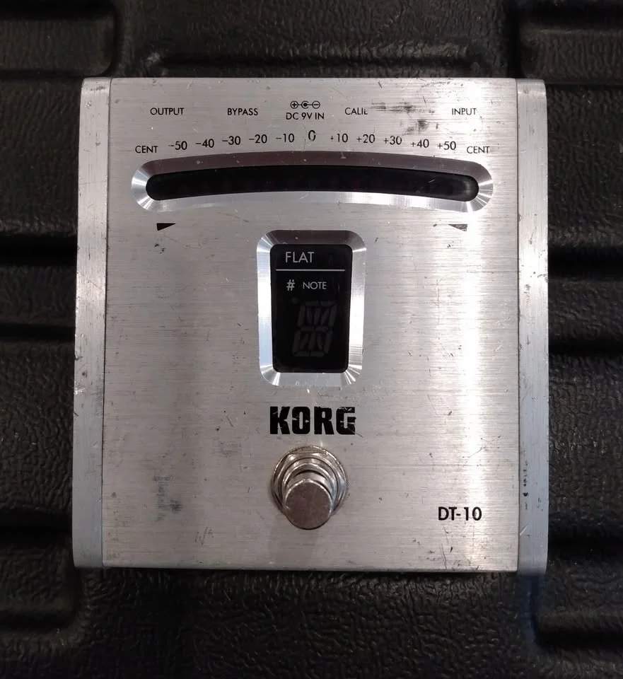 TAXES INCLUSES - Pédale KORG DT-10 accordeur chromatique usagé 50$