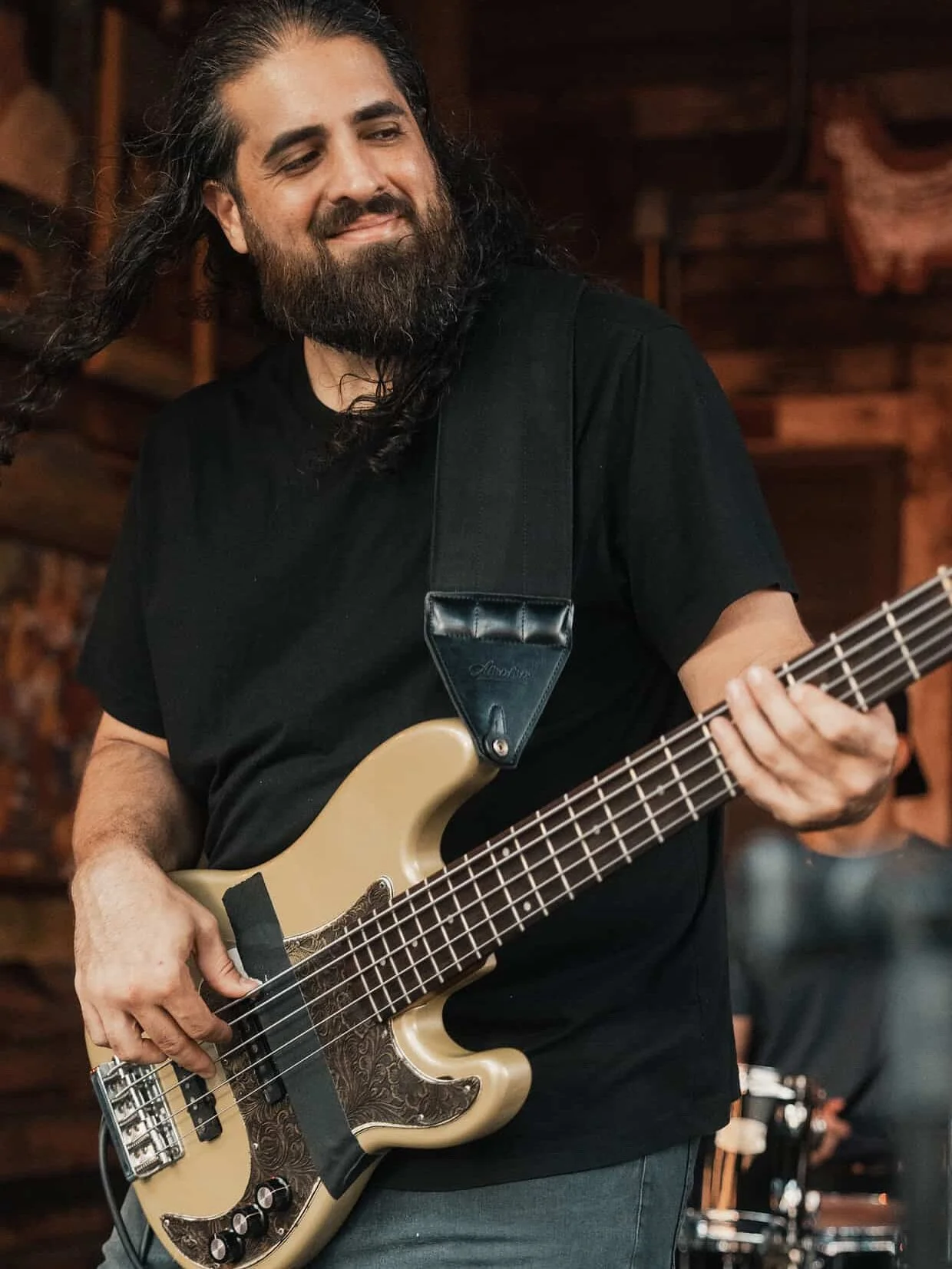 You see these smiles? That&rsquo;s because of you guys and all the support 😉

Keep the energy going this week at these shows:
- Thursday @hoborlando 5-10pm 
- Friday @suncreekbrewery 7-11pm 
- Sunday @tanqueraysbarorlando 10:30pm-2am 

If you can&rs