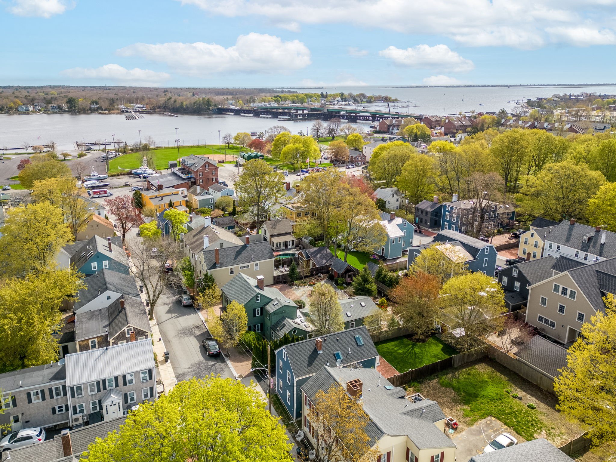 22-web-or-mls-15 Dove Street-1.jpg