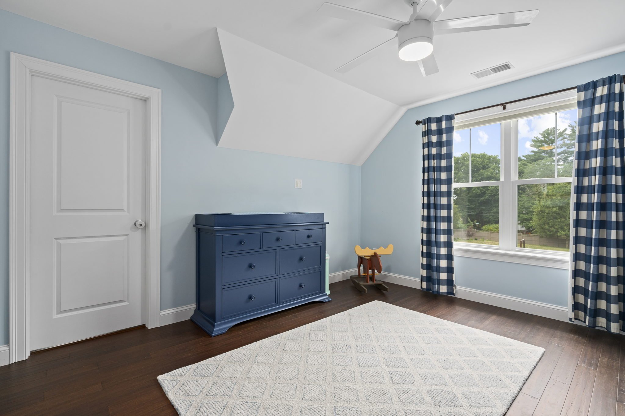 22-web-or-mls-VA105361.jpg