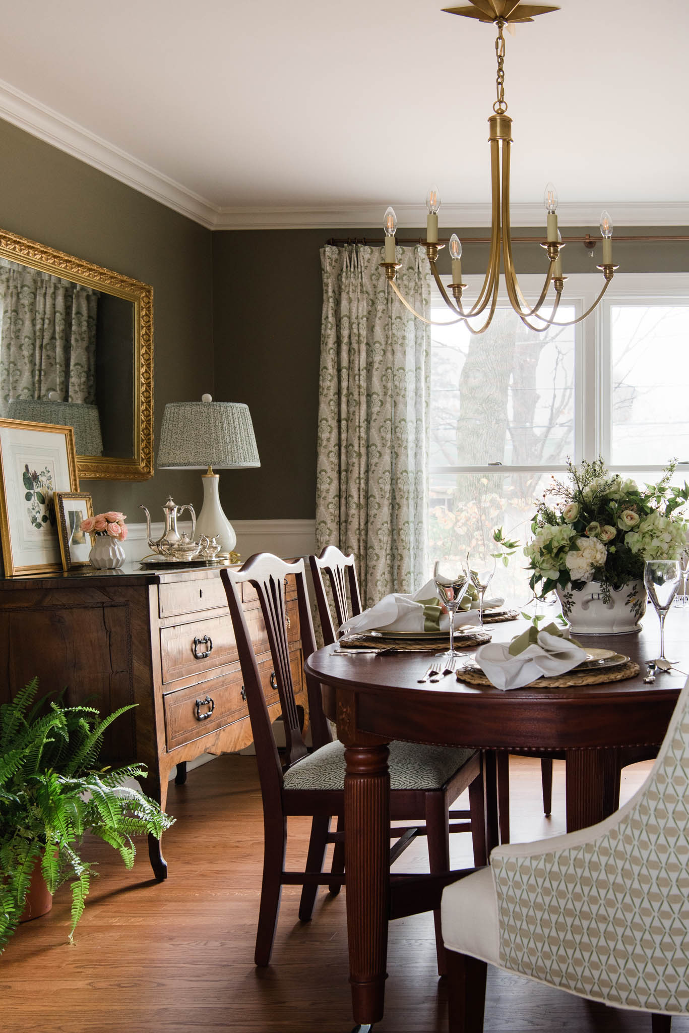 North-Shore-Chicago-Interior-Design-Dining-Room