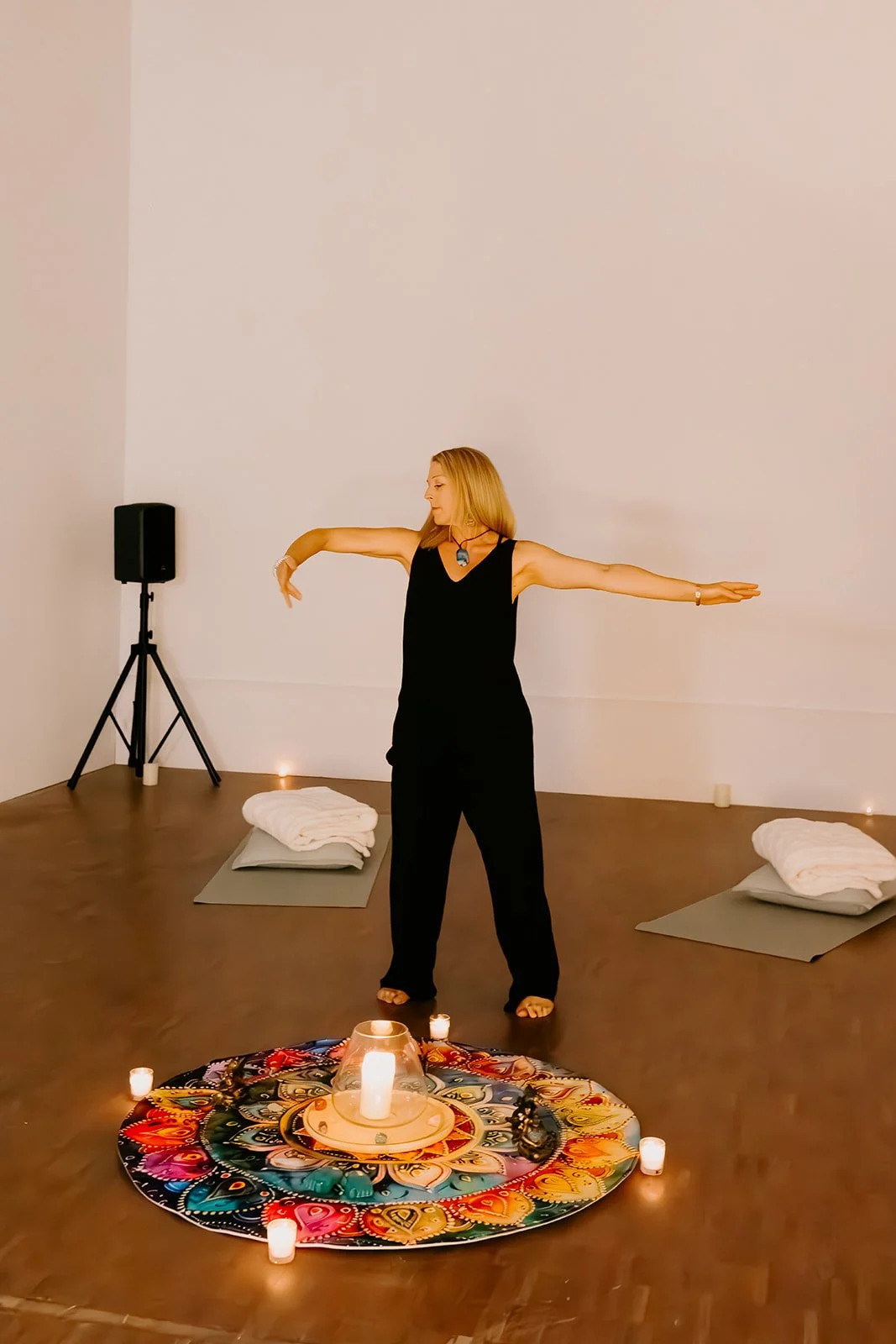 Amy Jessica Chakradance-8380-Enhanced-NR_websize.jpg