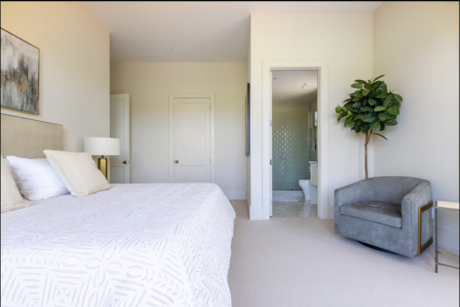 private room main floor2 bathroom.png