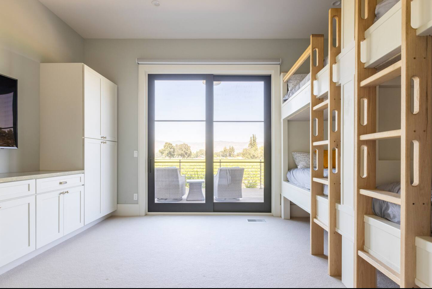 retreat bunk room2.png