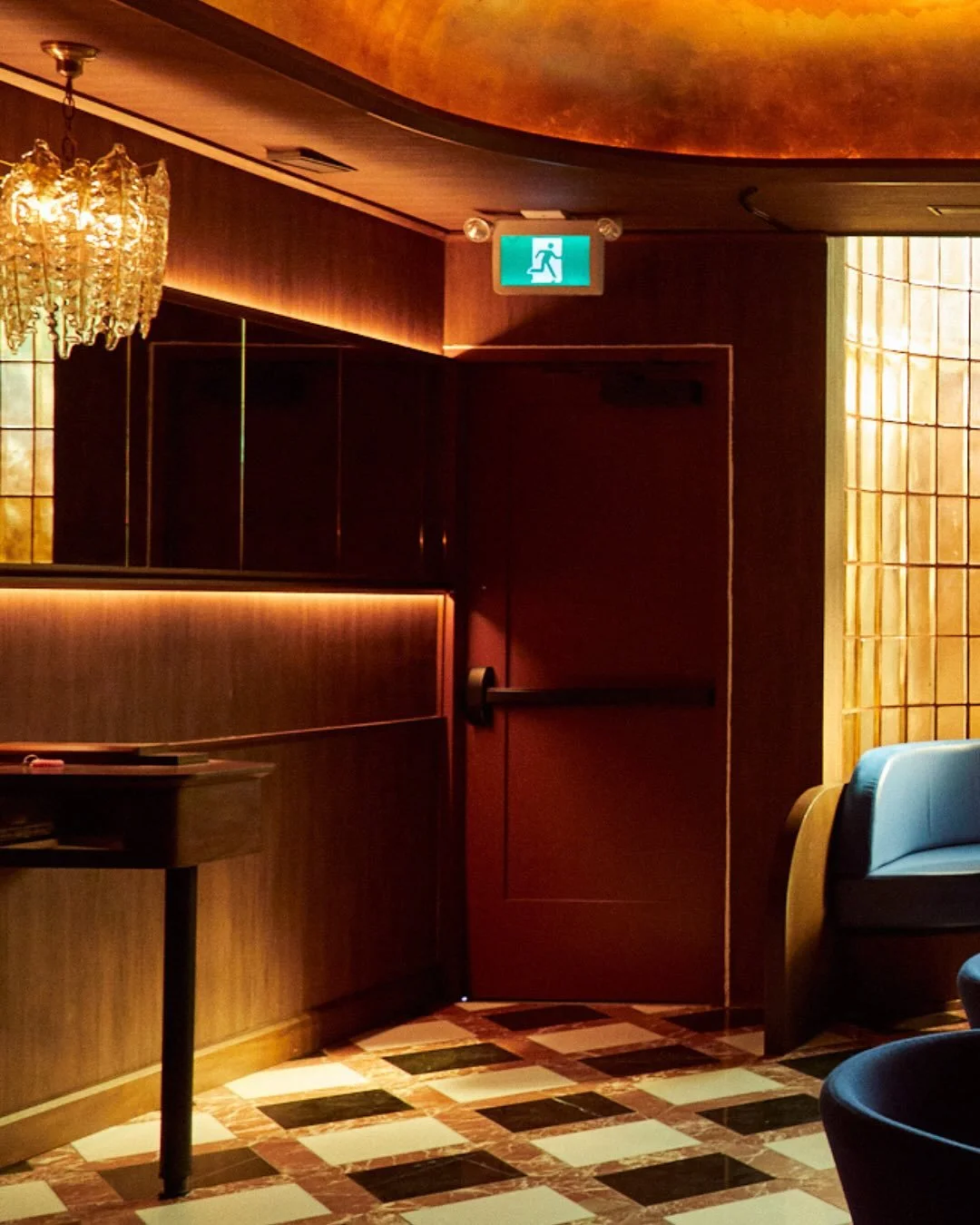 Bar Prima

📍1136 Queen St W

📷 @marcsantosphoto 

&mdash;

#construction #contractor #renovation #toronto #ontario #restaurant #retail #business #builder #design #architecture #torontoconstruction #torontocontractor