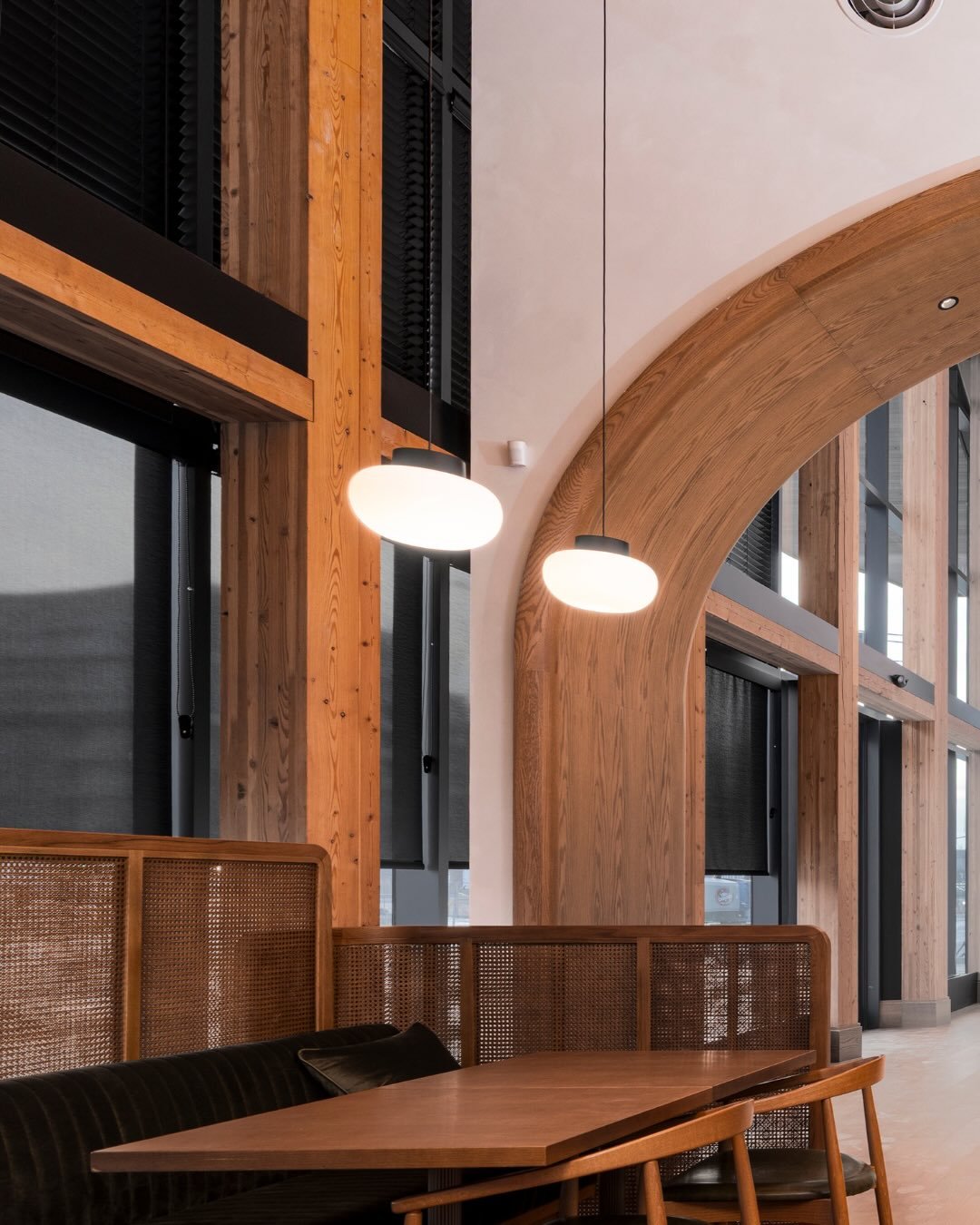 Mercatto Centrale, Port Credit (Main Dining Room)

From scheduling to site coordination, our team stayed focused on what matters most &mdash; uncompromising workmanship and clear client communication. The result is a thoughtfully built space that ref