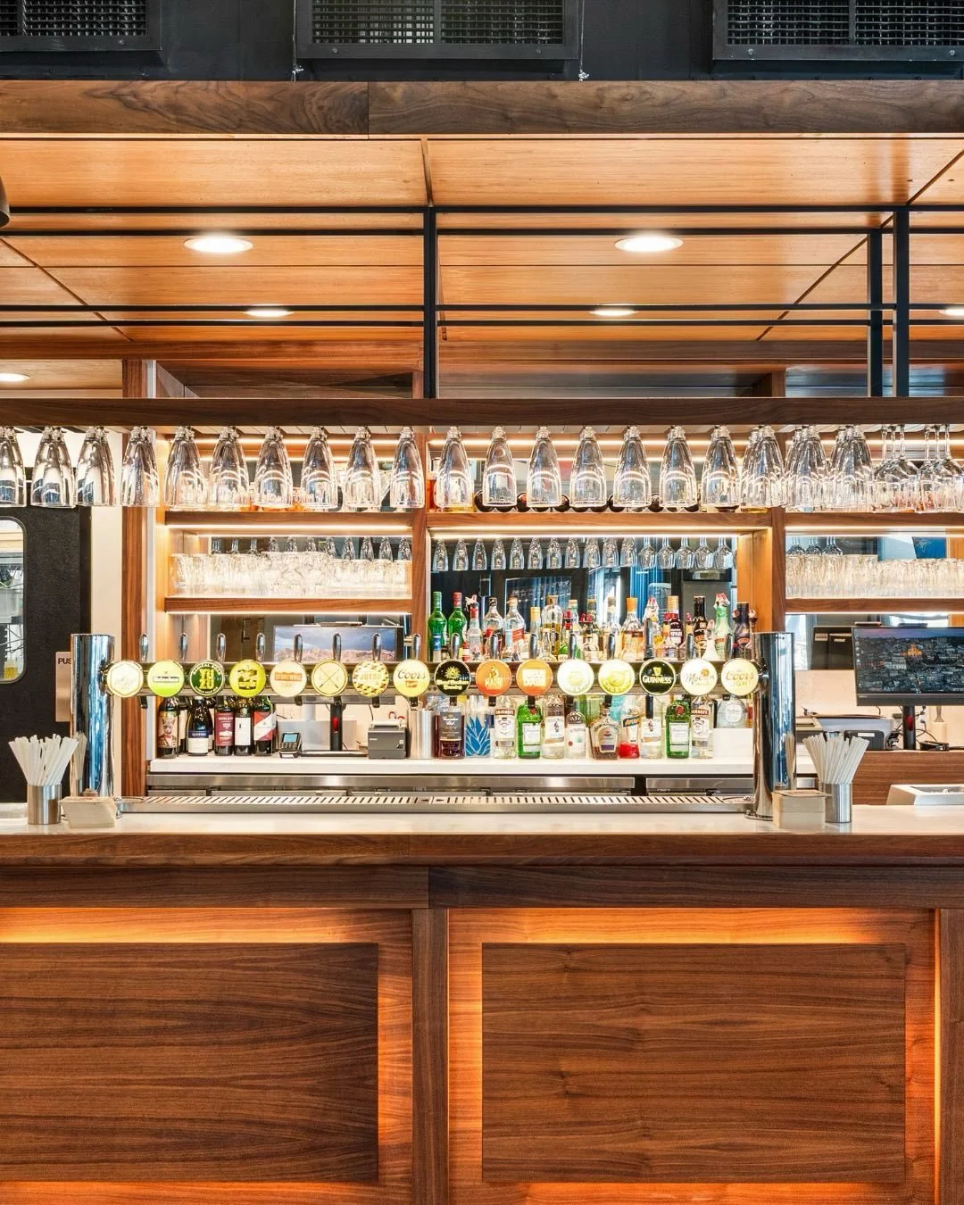 Balmy Beach Club (New Bar &amp; Kitchen)

📍 360 Lake Front

📷 @atlasvisualdesign

&mdash;

#construction #design #architecture #toronto #restaurant