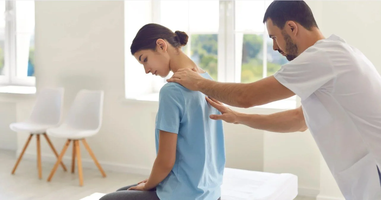Scoliosis Pain Relief Without Surgery: Managing Curve Asymmetry and Discomfort