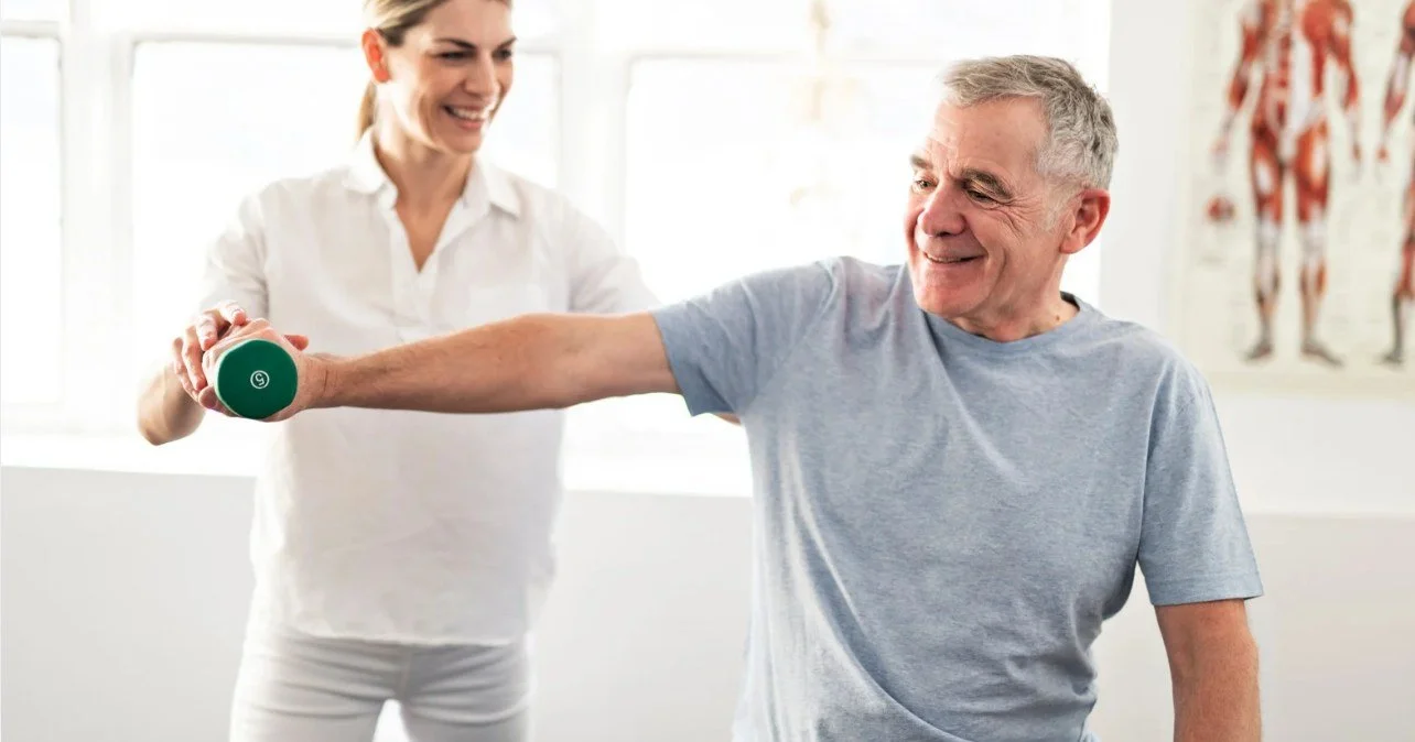 Healing Repetitive Strain: Tennis Elbow vs. Golfer’s Elbow Treatment in Edmonton