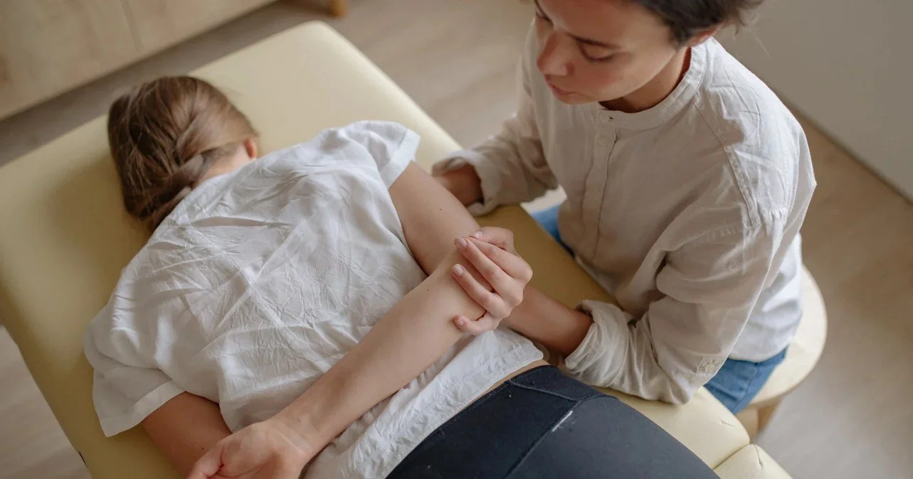 Why Does Chiropractic Care Take Multiple Visits? The Truth About Spinal Correction Timelines