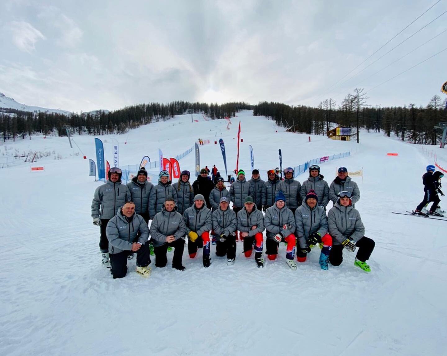 ❄️Royal Logistic Corps Collaboration ❄️

We are incredibly excited to announce that UNIQ Snowsports will be providing the RLC Military Ski Teams bespoke programme packages for Alpine Ski training in the UK and across Europe. 👊🏼⛷🇬🇧

#RLCUNIQ #ARMY